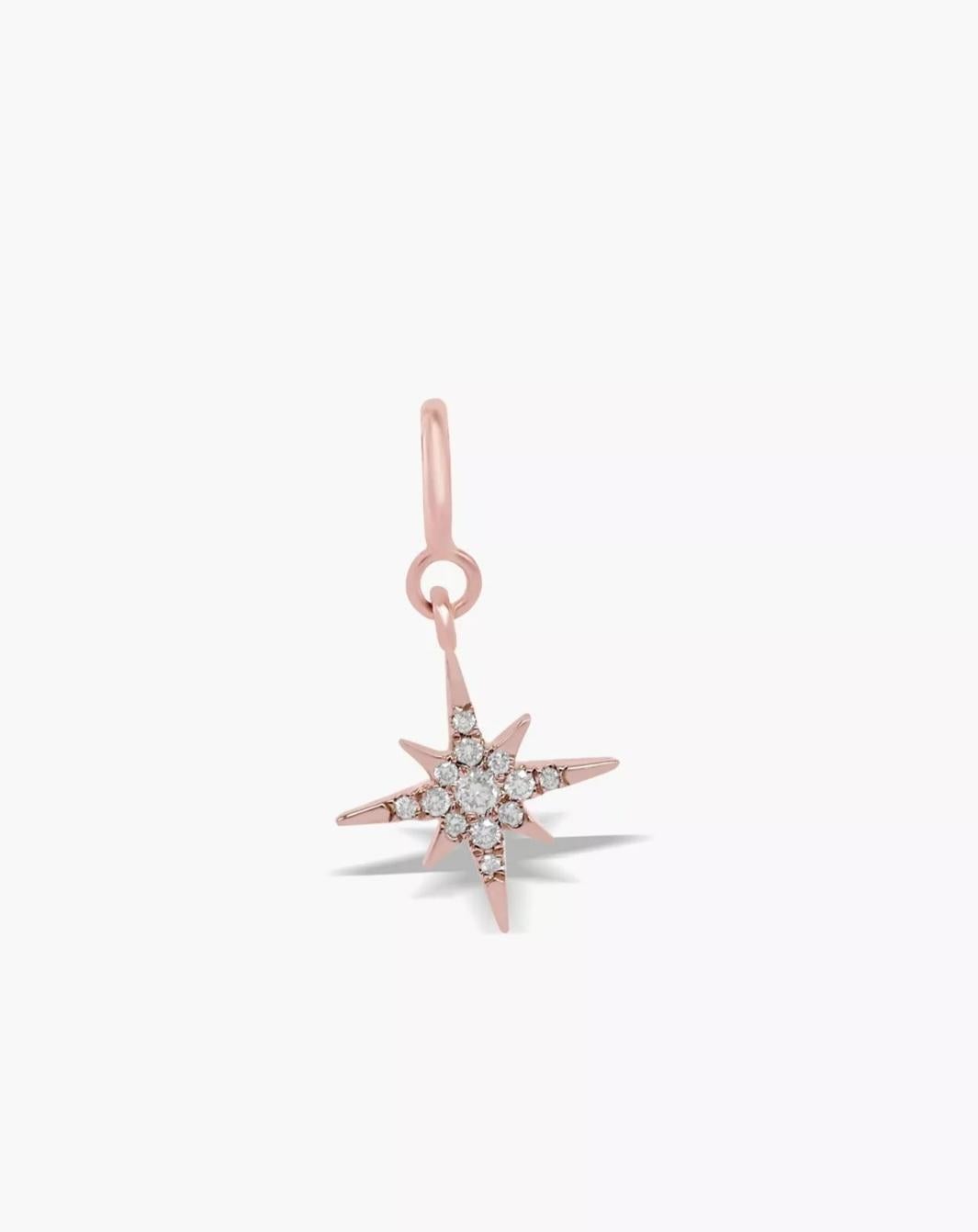 Taglio rotondo Ciondolo Charms in oro massiccio 14k con diamante genuino e stella scintillante. in vendita