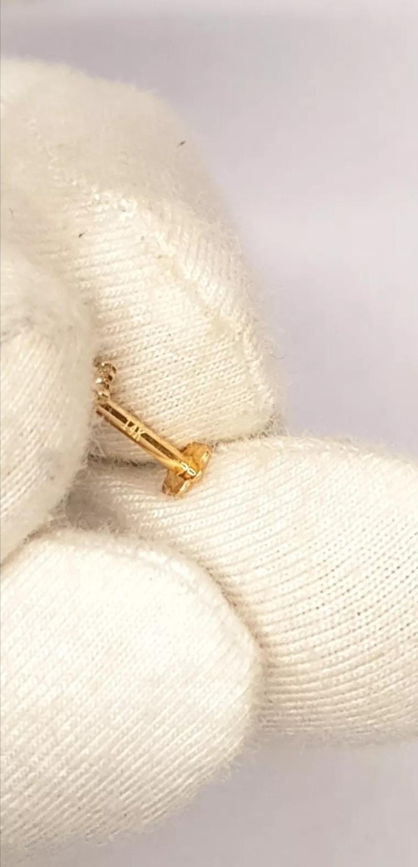 Genuine Diamond star Nose Piercing 14k Gold Ear Nose star Body Piercing In New Condition For Sale In Chicago, IL