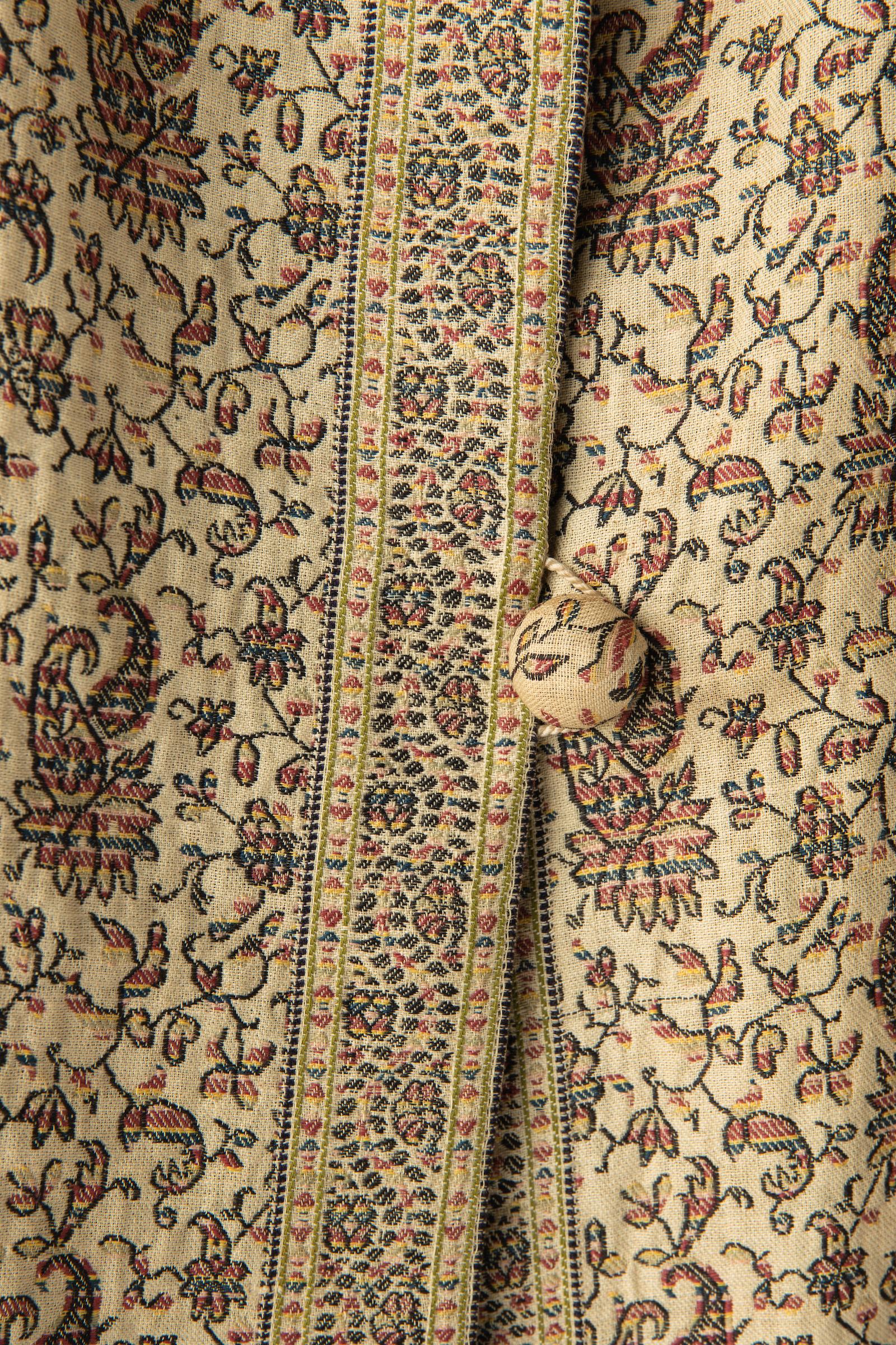 Manteau véritable en brocart cachemire tissé à la main style couture égyptienne ottomane Art déco en vente 2