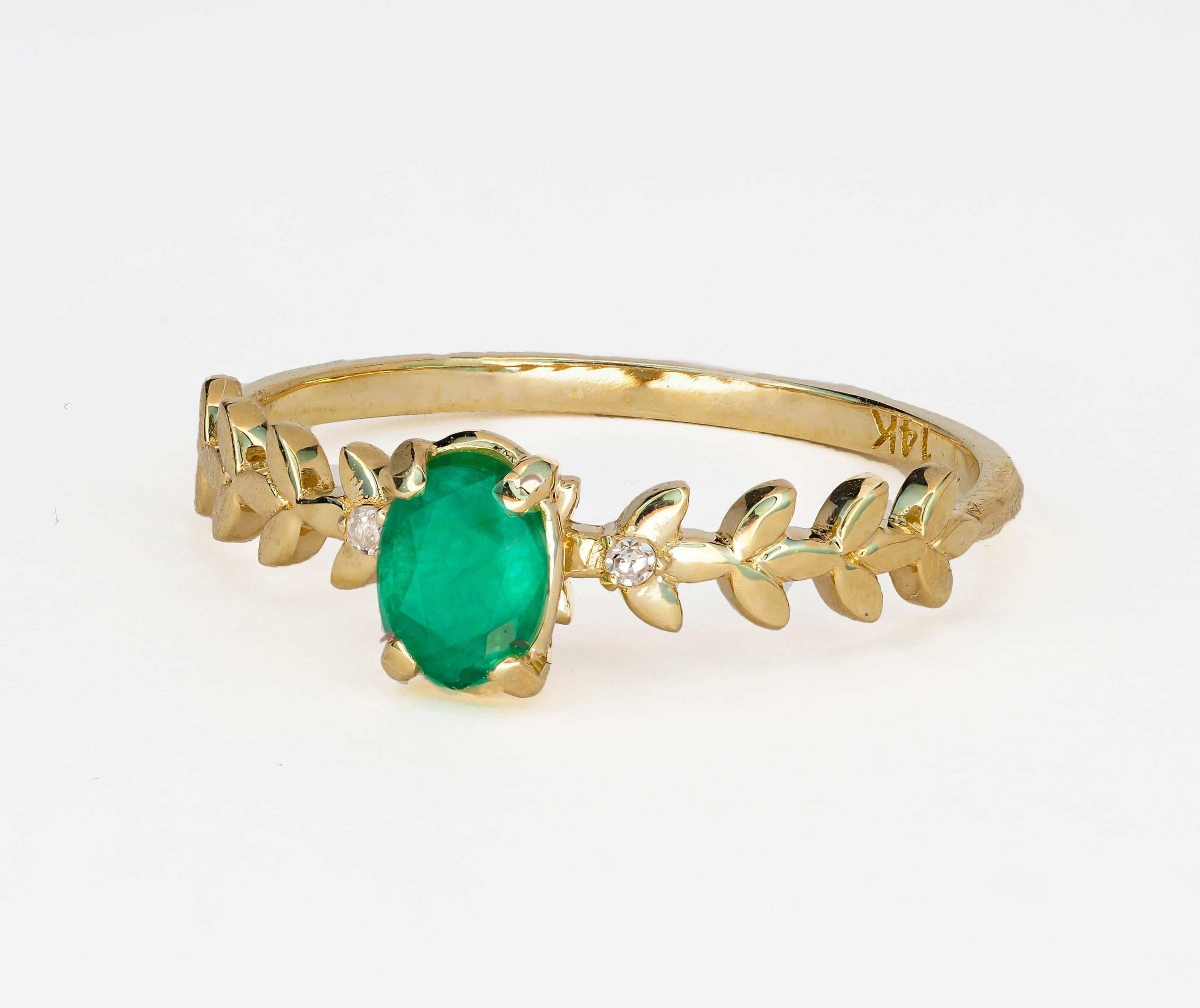 Modern Genuine emerald 14k gold ring.  For Sale