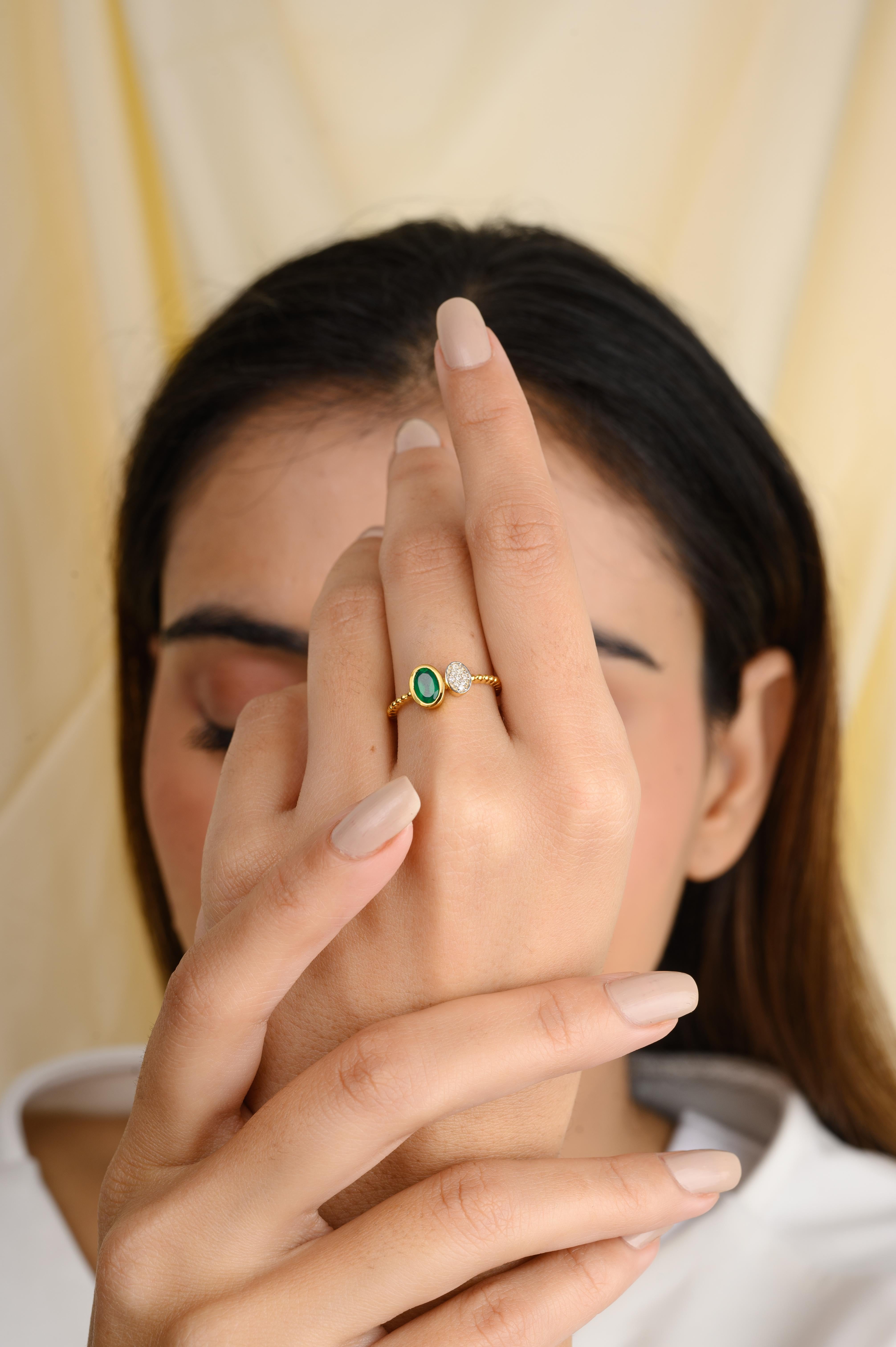 For Sale:  Genuine Emerald Diamond Ring for Her in 18k Yellow Gold 6
