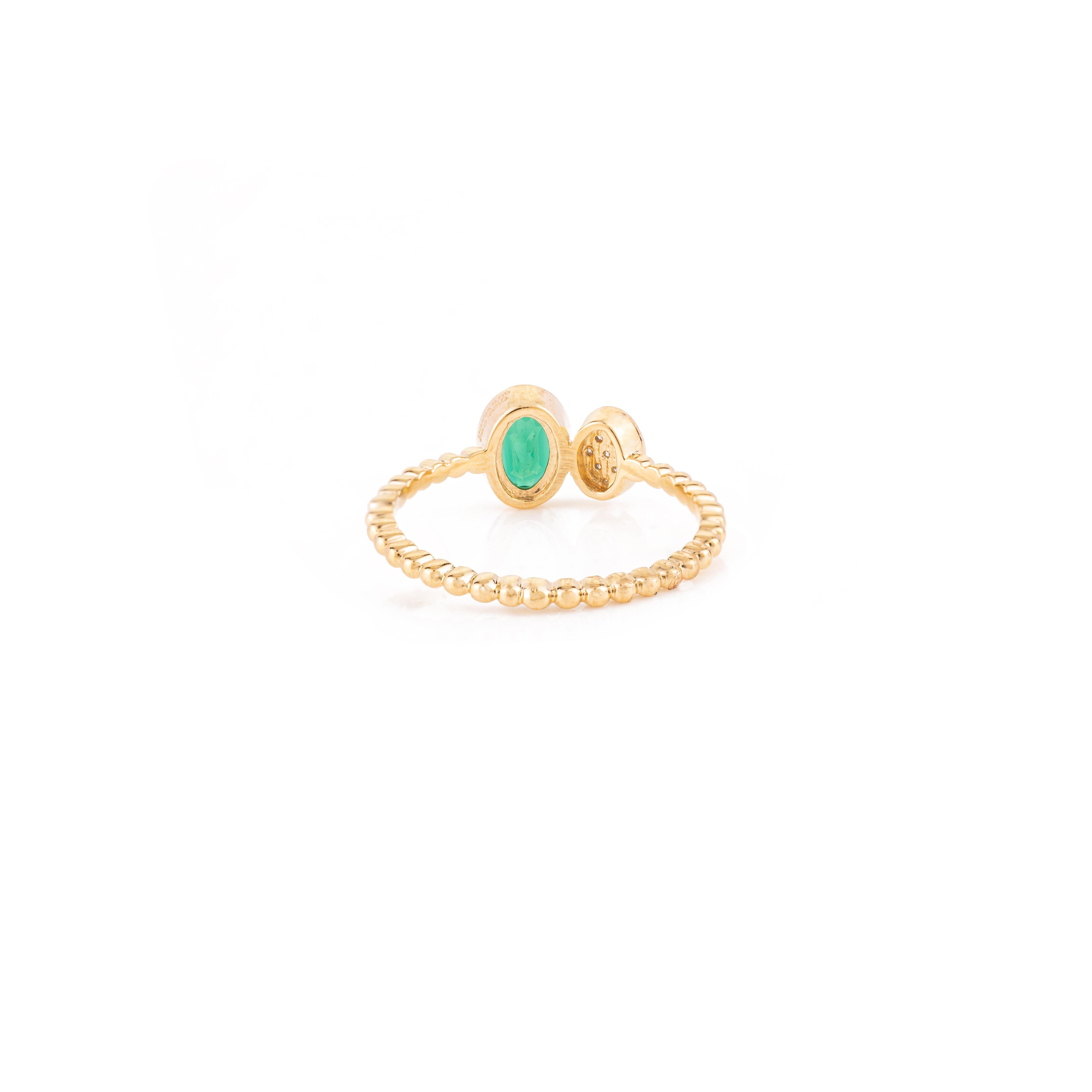Im Angebot: Ein echter Smaragd-Diamantring aus 18 Karat Gelbgold für sie in echtem Smaragd () 7