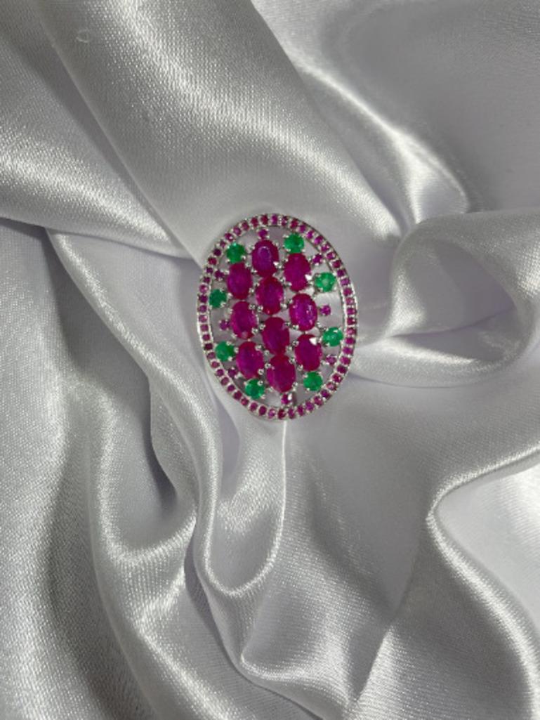 Emerald Ruby Studded Big Oval Shape Sterling Silver Brooch In New Condition For Sale In Houston, TX