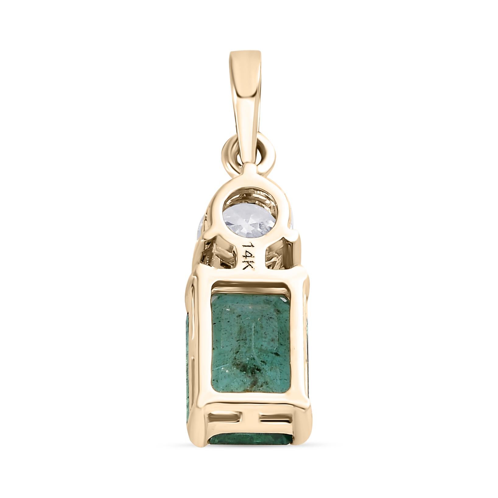 Genuine Emerald Diamond Pendant for Mothers Day Gift in 14k Solid Yellow Gold In New Condition For Sale In New York, NY