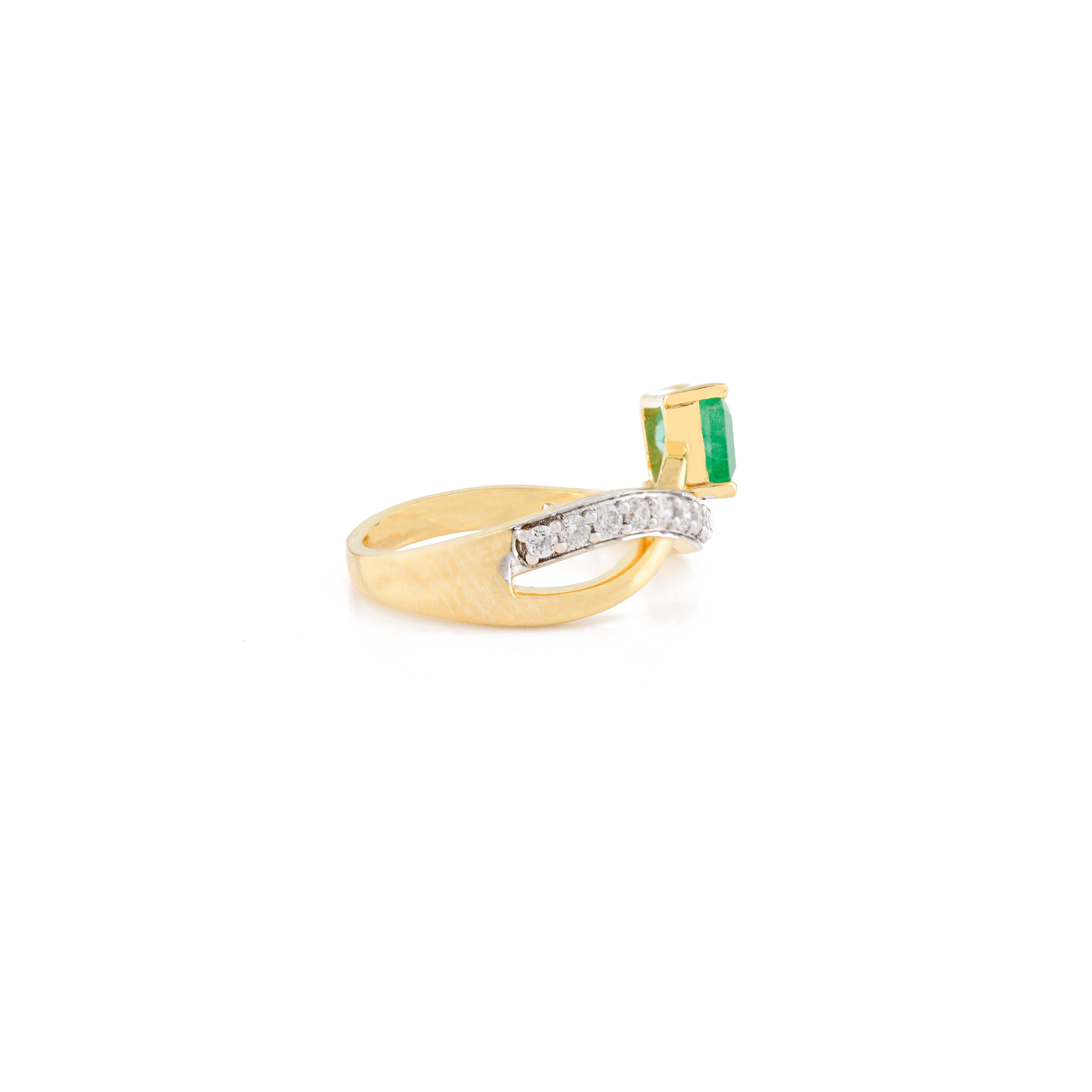 For Sale:  Genuine Emerald Diamond Wedding Ring for Women in 18k Solid Yellow Gold 5