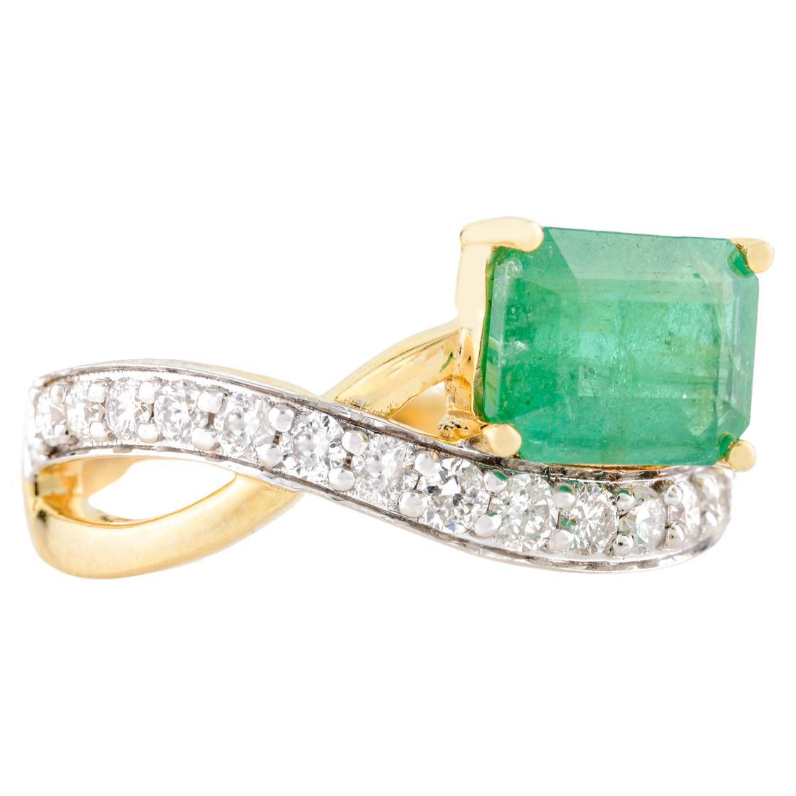 Genuine Emerald Diamond Wedding Ring for Women in 18k Solid Yellow Gold