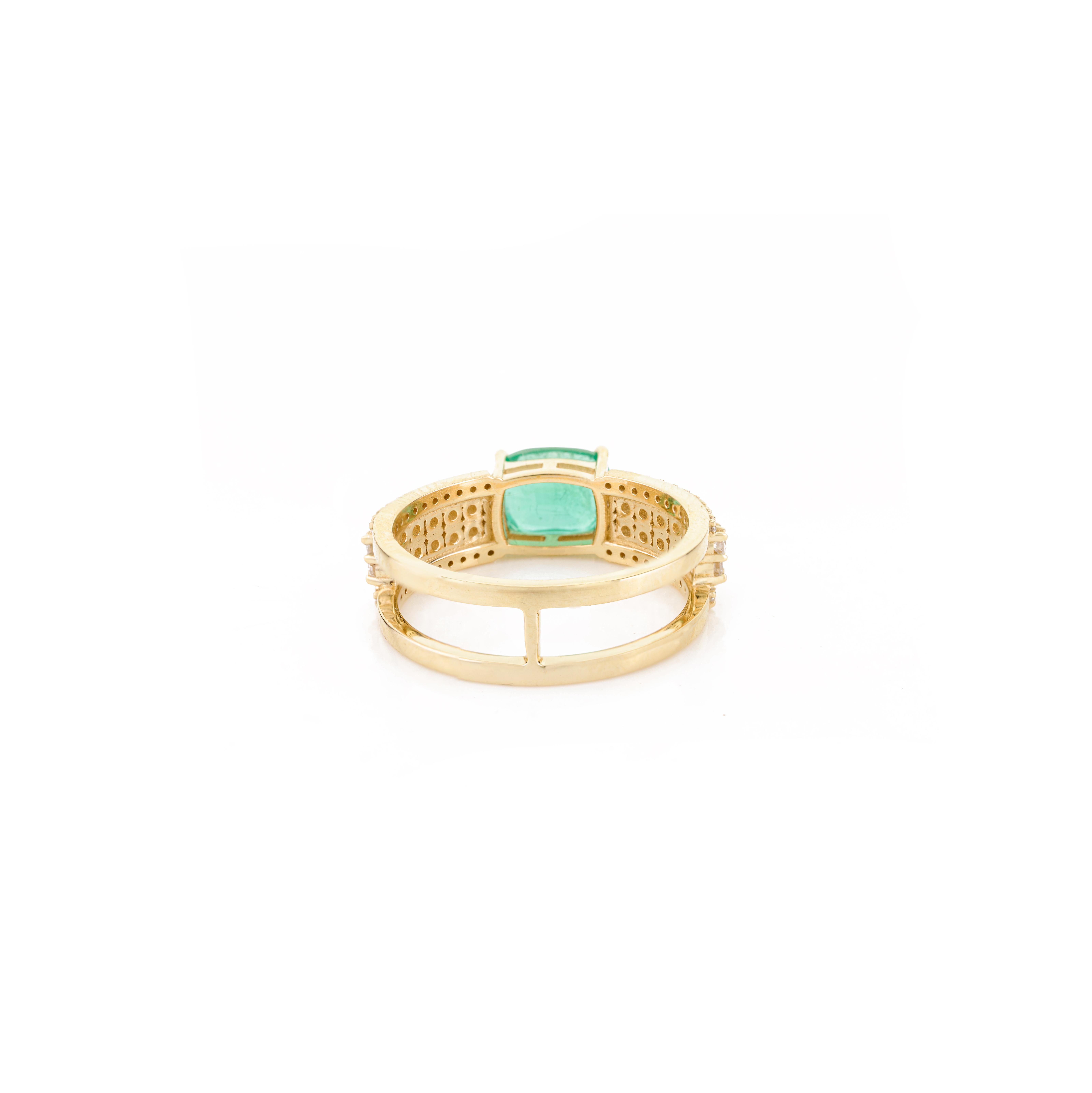 En vente :  Bague de fiançailles pour femmes avec diamants en or jaune massif 14 carats 5