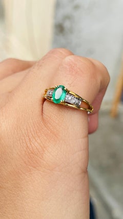 Genuine Emerald Women Wedding Ring with Diamonds for Women in 18k Yellow Gold