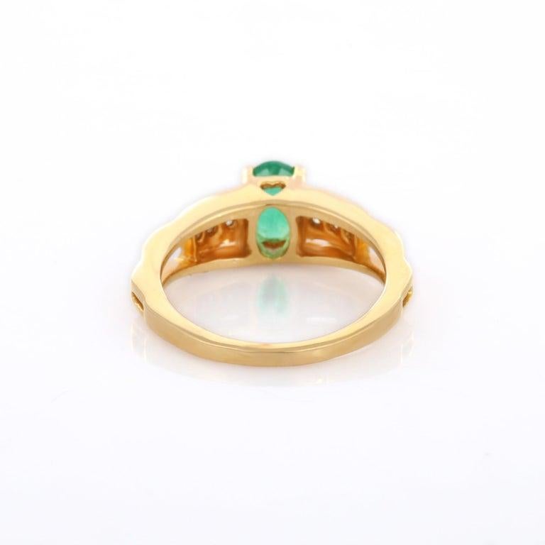 For Sale:  Genuine Emerald Women Wedding Ring with Diamonds for Women in 18k Yellow Gold 4
