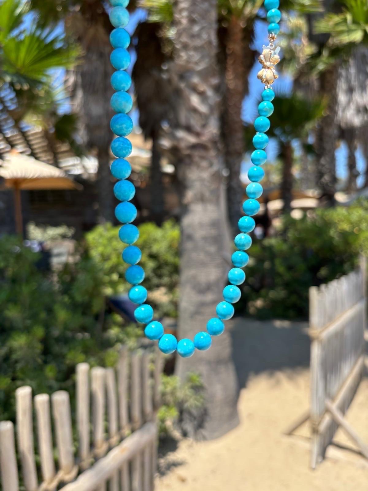 A regal looking handcrafted necklace, with extremely rare and pure Sleeping Beauty Turquoises. 
This necklace features genuine large high grade  turquoises from the famous sleeping beauty mine in Arizona, delicately strung together with a handmade