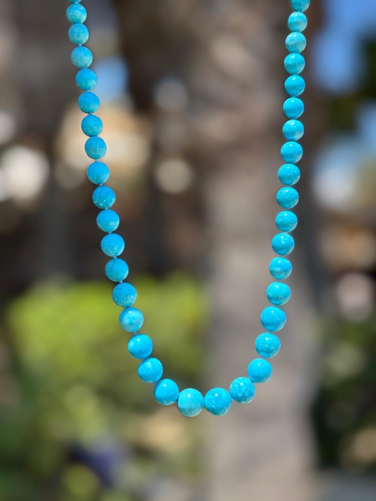 Modern Regal Graduated Sleeping Beauty Turquoise 14K Yellow Gold Necklace For Sale