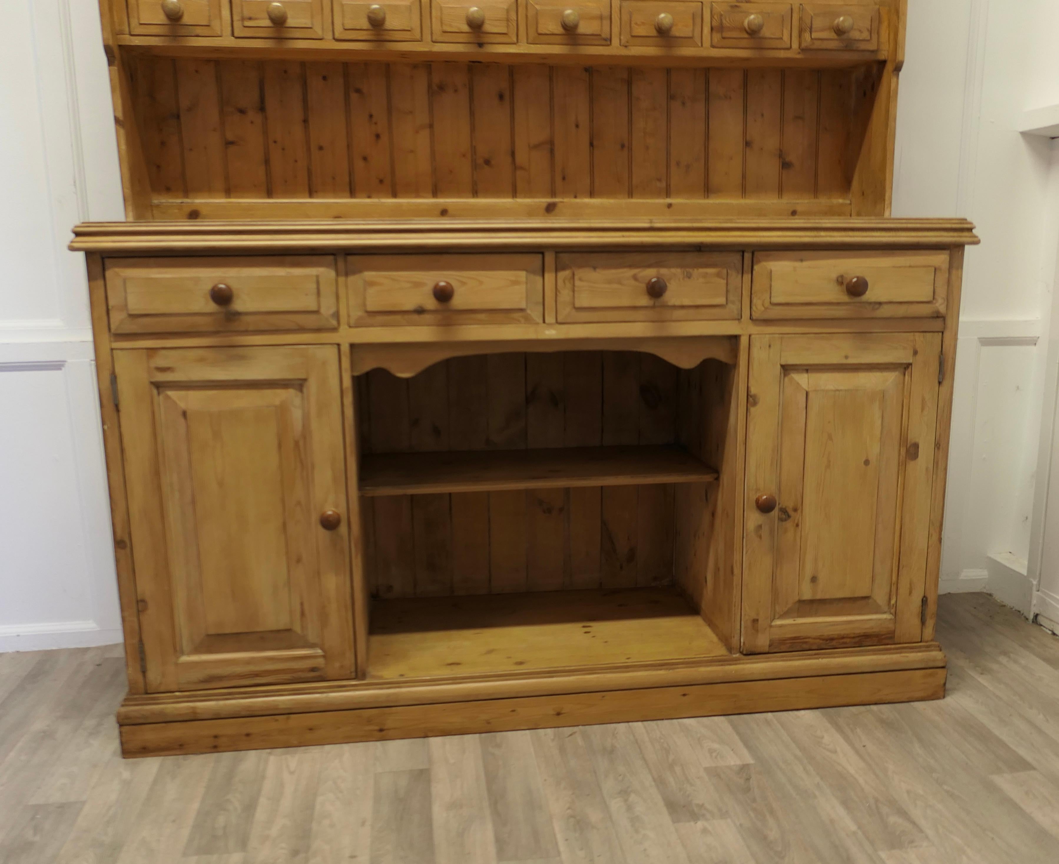 Auténtica Cómoda de Pino de Cocina Campestre en venta 3
