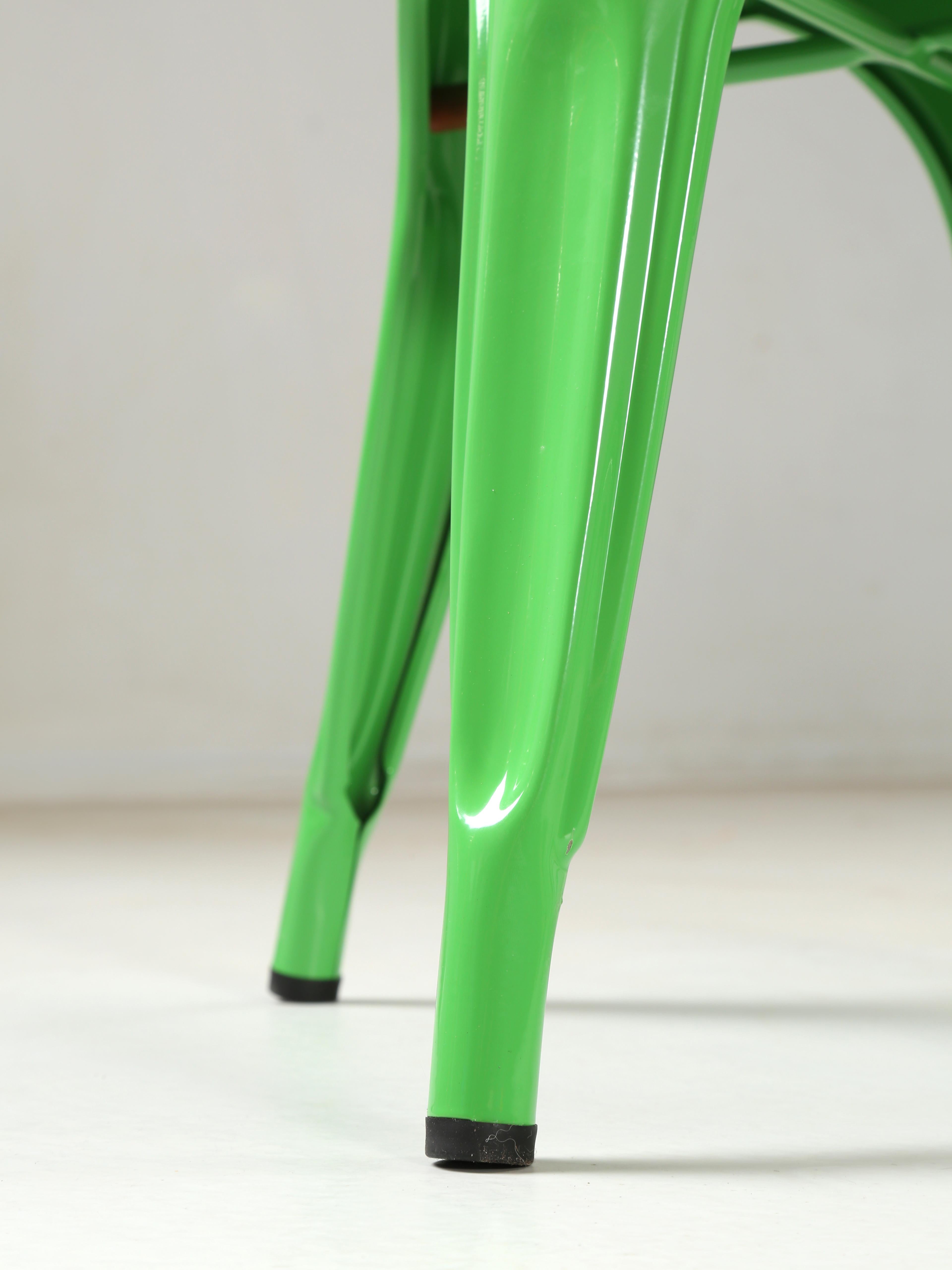 echtes französisches leuchtend grünes Tolix-Set '6' Stahlstühle, Kosmetikflaws im Angebot 5