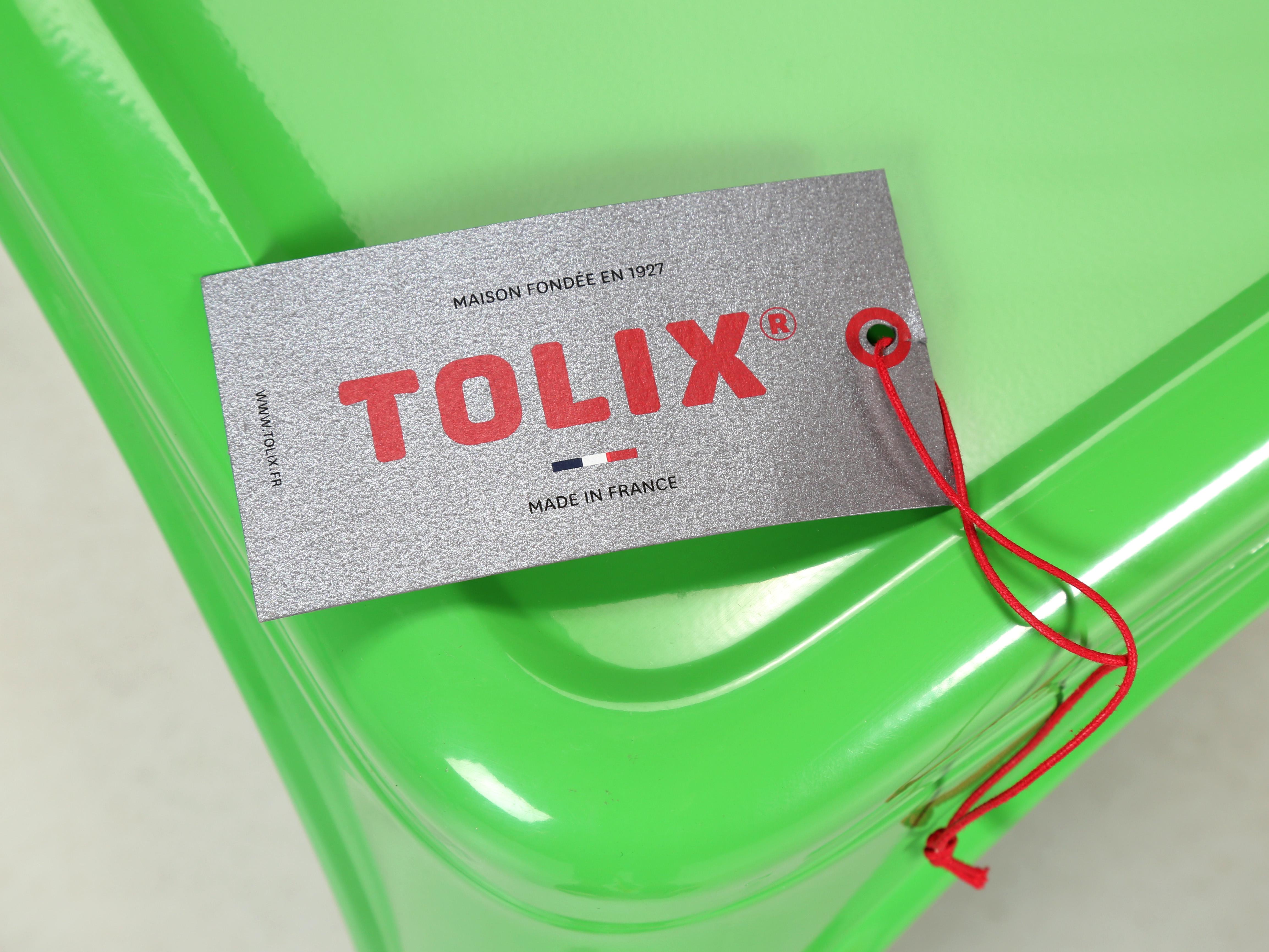 echtes französisches leuchtend grünes Tolix-Set '6' Stahlstühle, Kosmetikflaws im Angebot 6