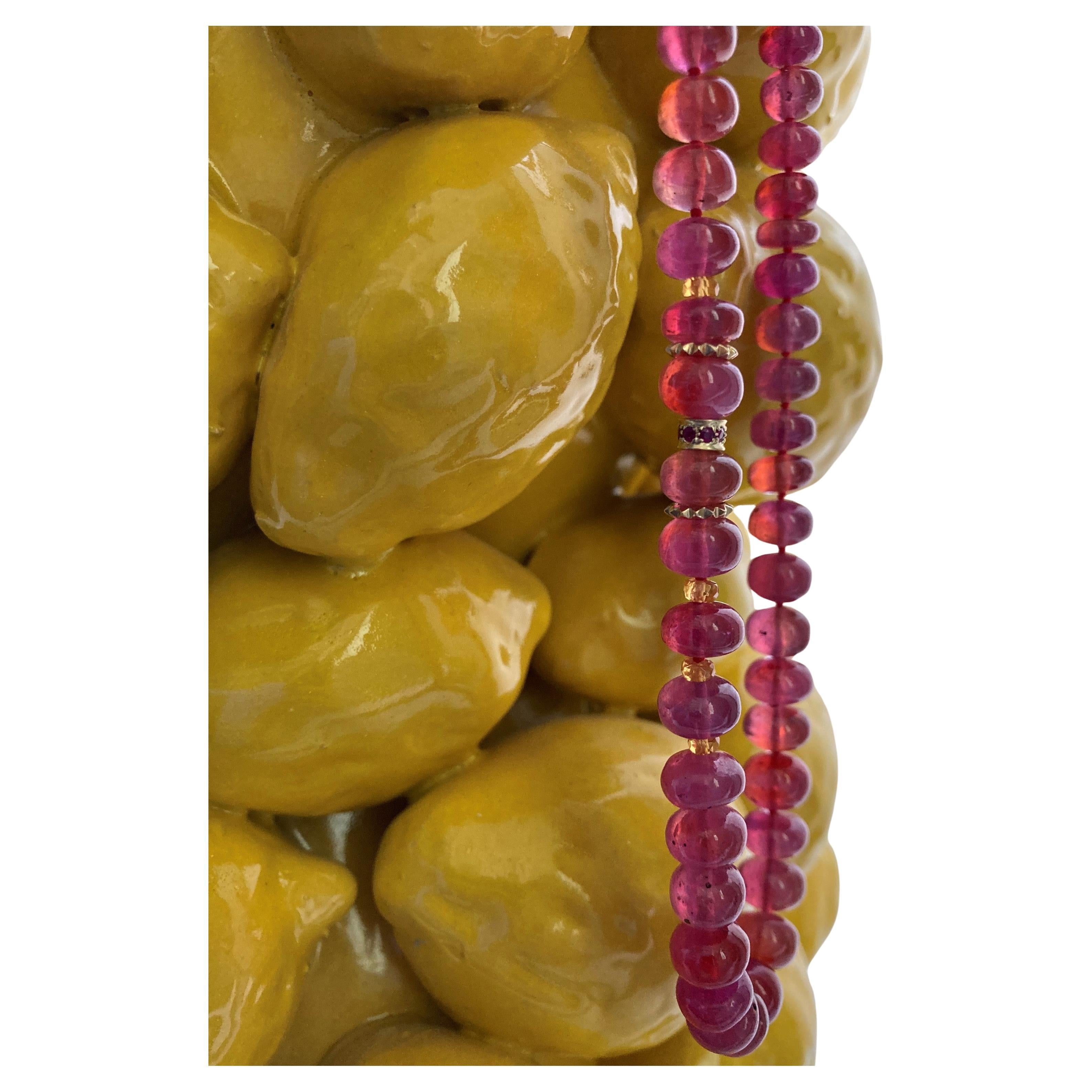 Collier de perles en or jaune 14K avec rubis géant véritable de Madagascar en vente