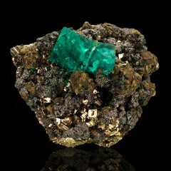 Fluorite verte authentique sur matrice de pyrite, originaire du Pérou – Spécimen de collection