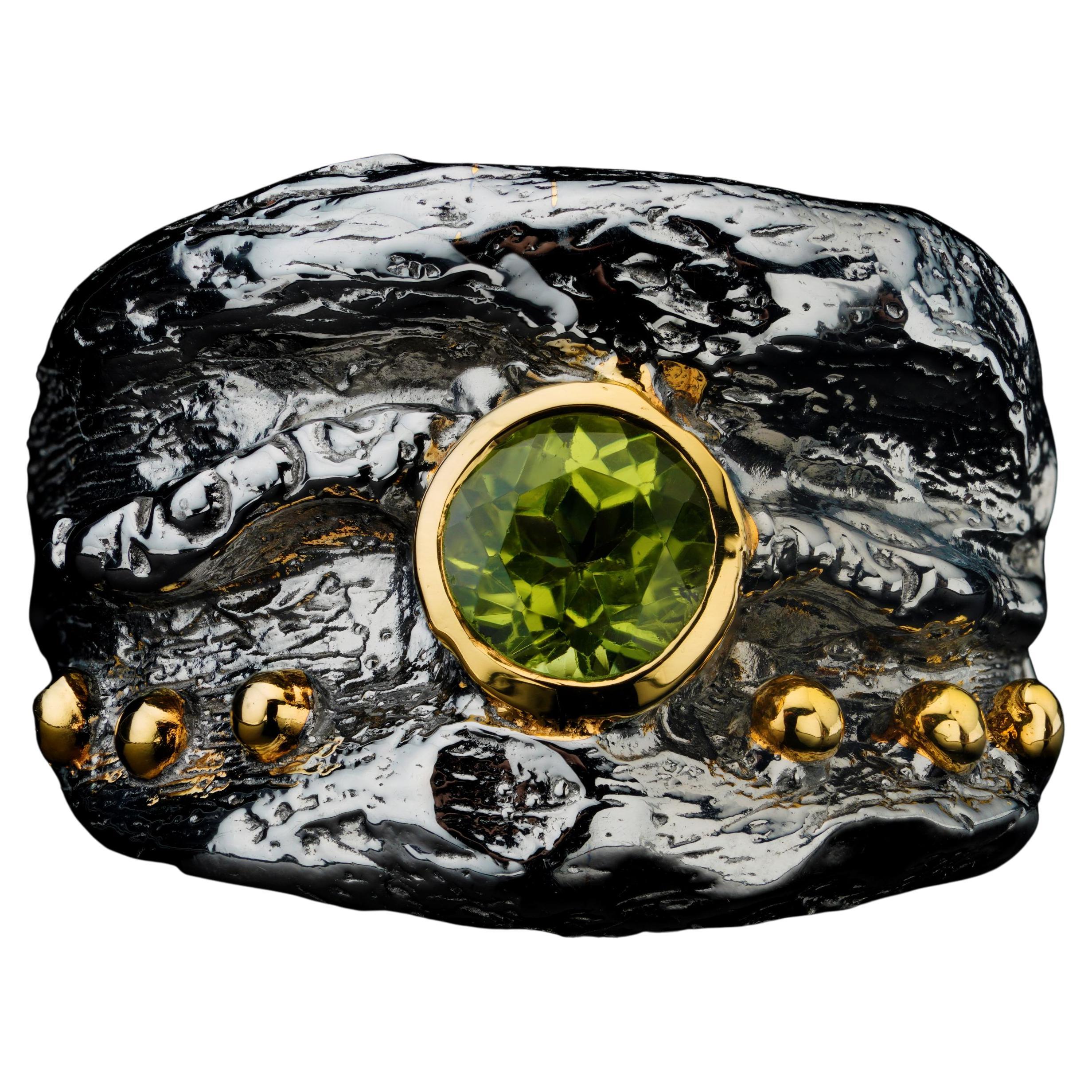 Anillo de peridoto auténtico hecho a mano en plata de ley con detalles dorados en venta