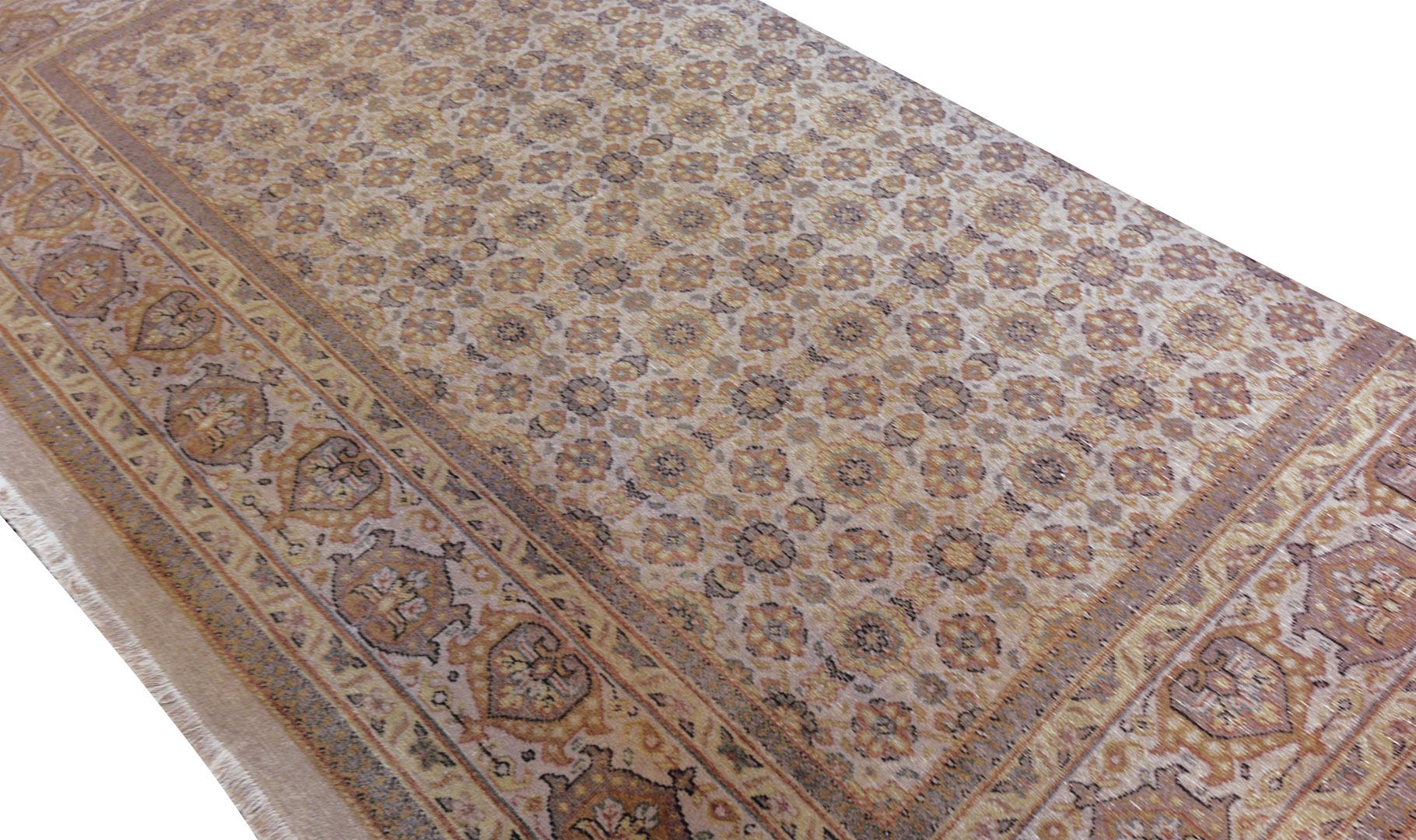 A beautiful Classic Tabriz from Kashmir featuring a masterful color combination and an extremely fine detailed workmanship. 100% natural wool pile. Brand new.