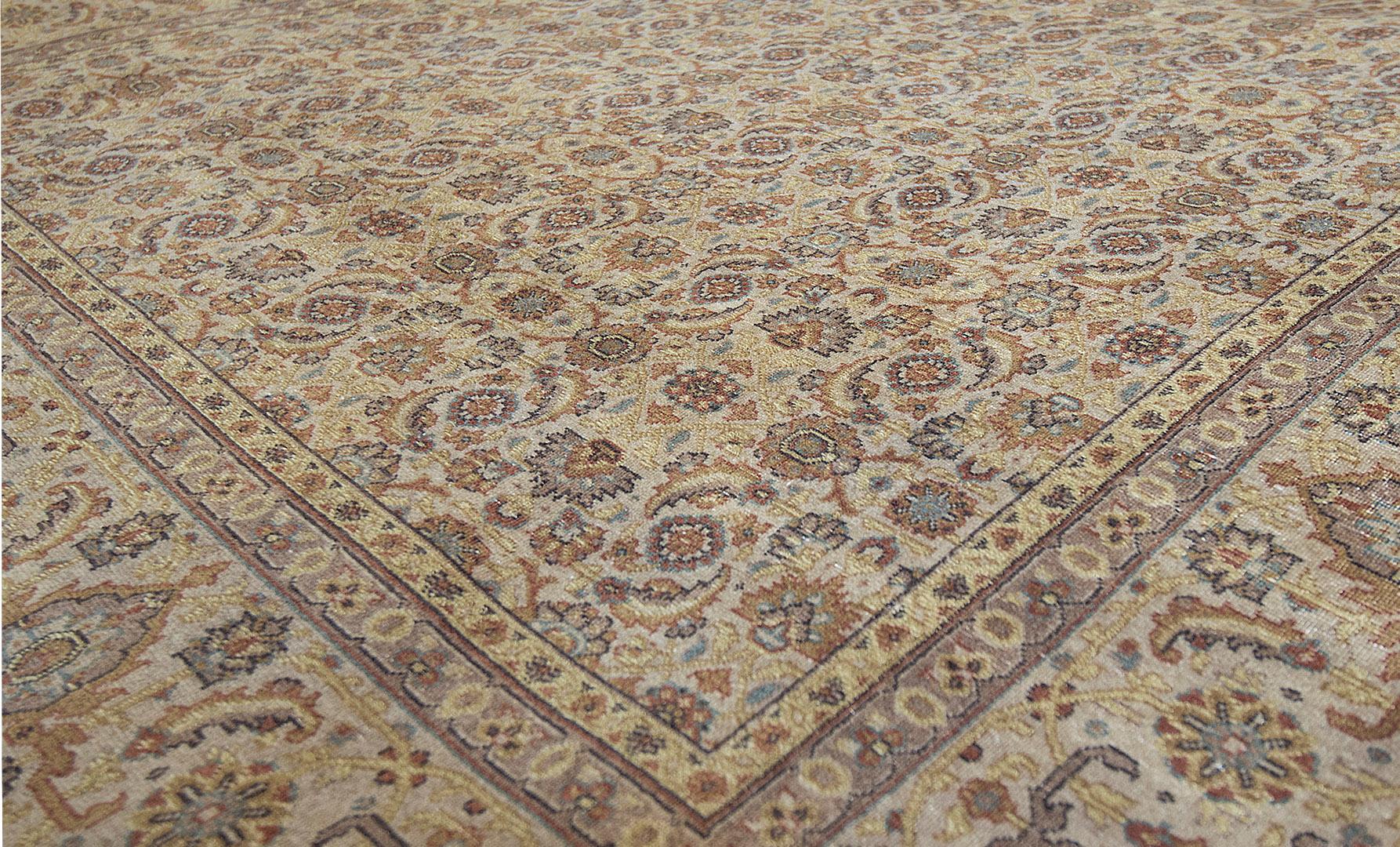 Genuine Handwoven Tabriz Rug In Excellent Condition For Sale In West Hollywood, CA