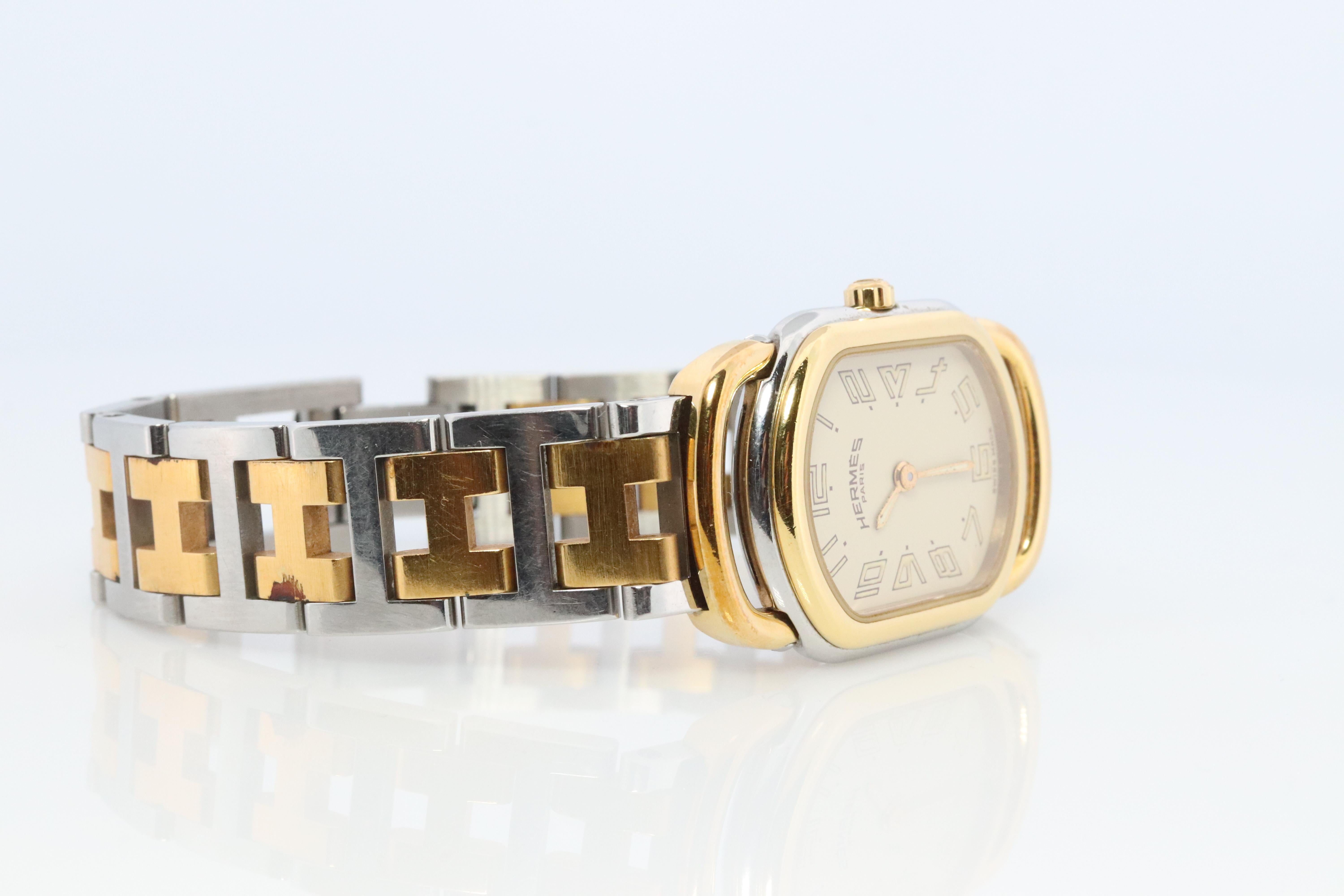 HERMÈS RALLYE, véritable montre champagne �à quartz en acier inoxydable 21 mm RA1,220 Bon état à Port Charlotte, FL