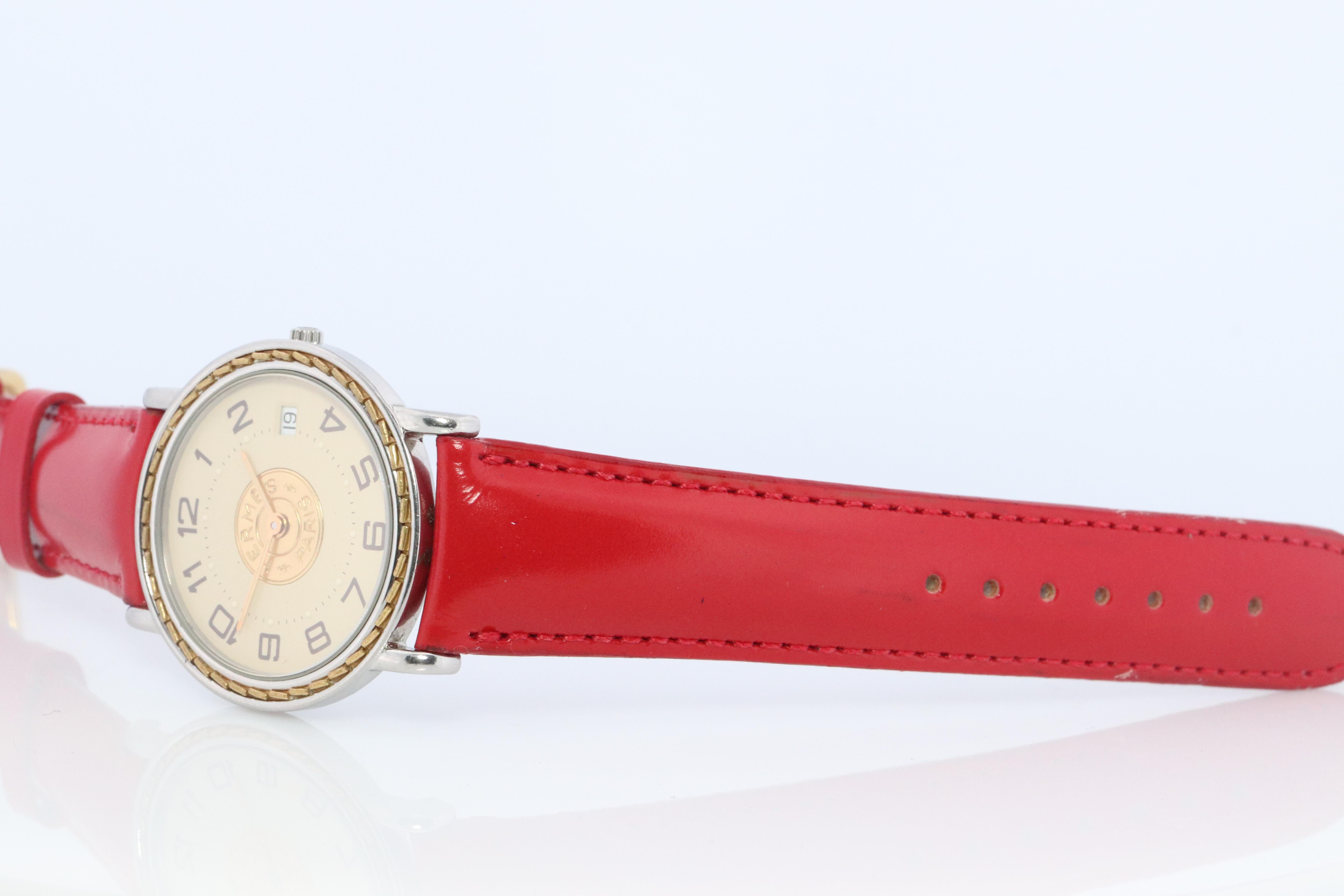 Modern Genuine HERMES Sellier 32mm Round SS and 18k Quartz Watch White Dial. For Sale