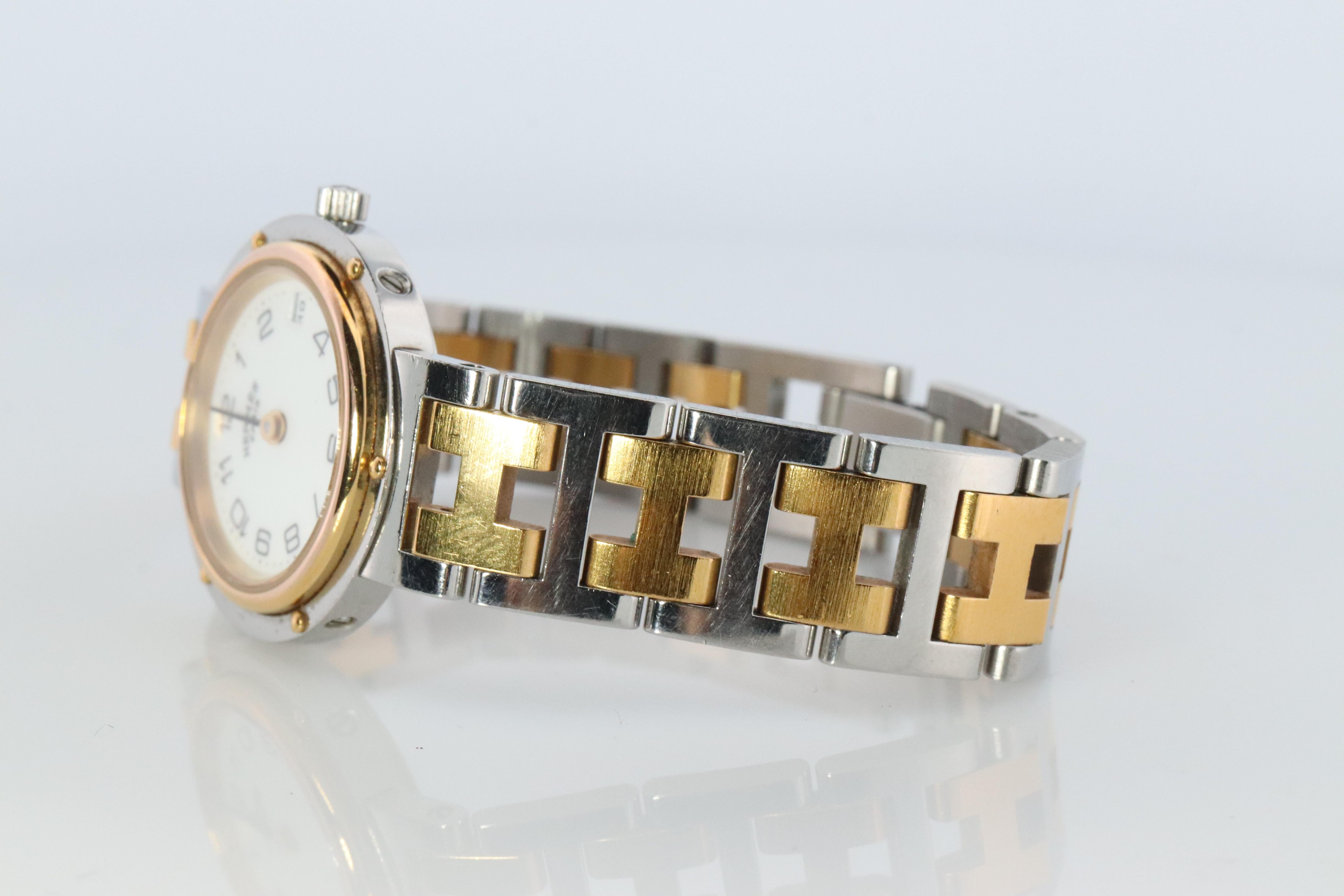 Genuine HERMES Stainless Steel 24mm Round Clipper Quartz Watch White Dial. In Good Condition For Sale In Port Charlotte, FL