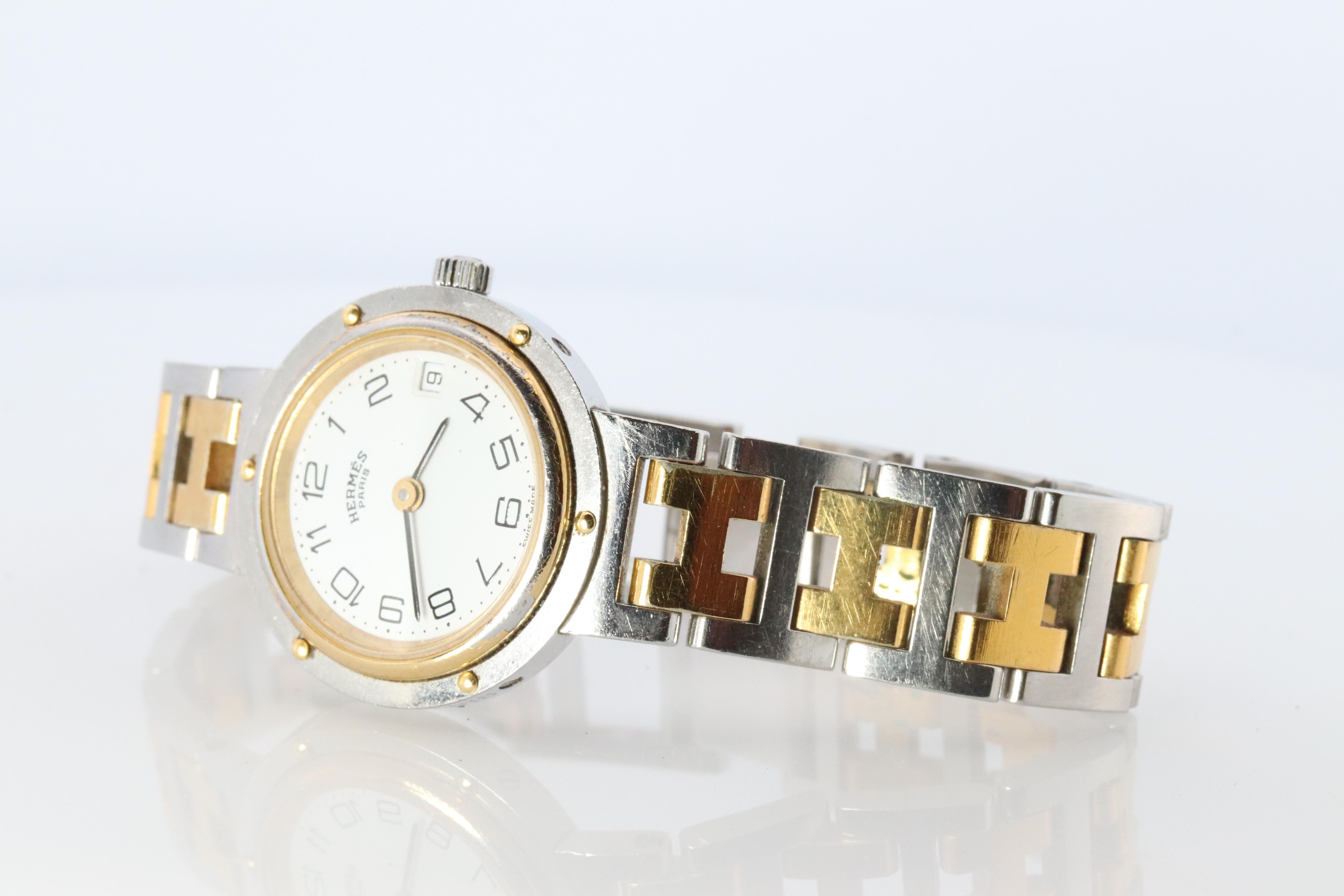 Genuine HERMES Stainless Steel 24mm Round Clipper Quartz Watch White Dial. In Good Condition For Sale In Port Charlotte, FL
