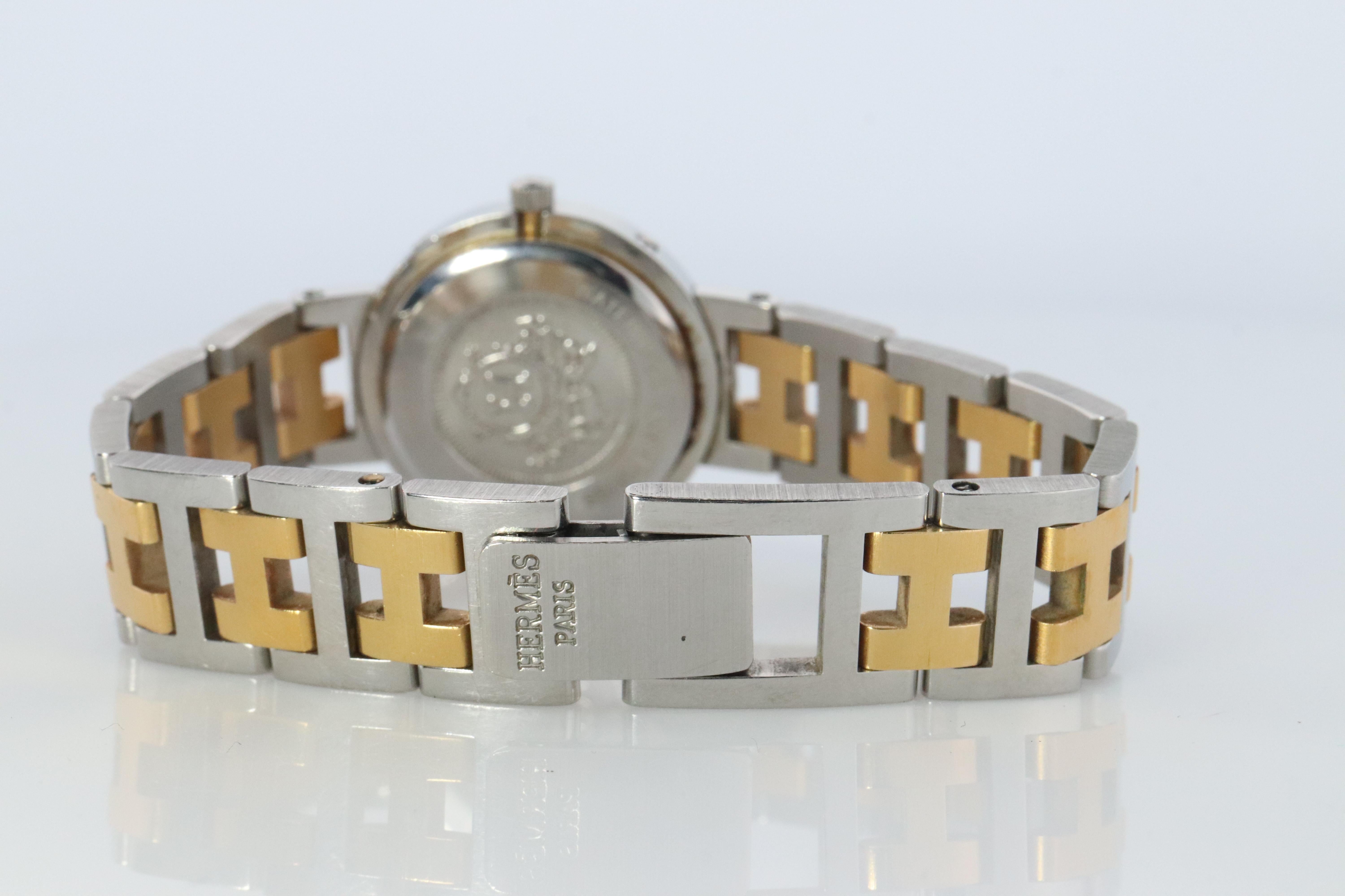 Women's Genuine HERMES Stainless Steel 24mm Round Clipper Quartz Watch White Dial. For Sale