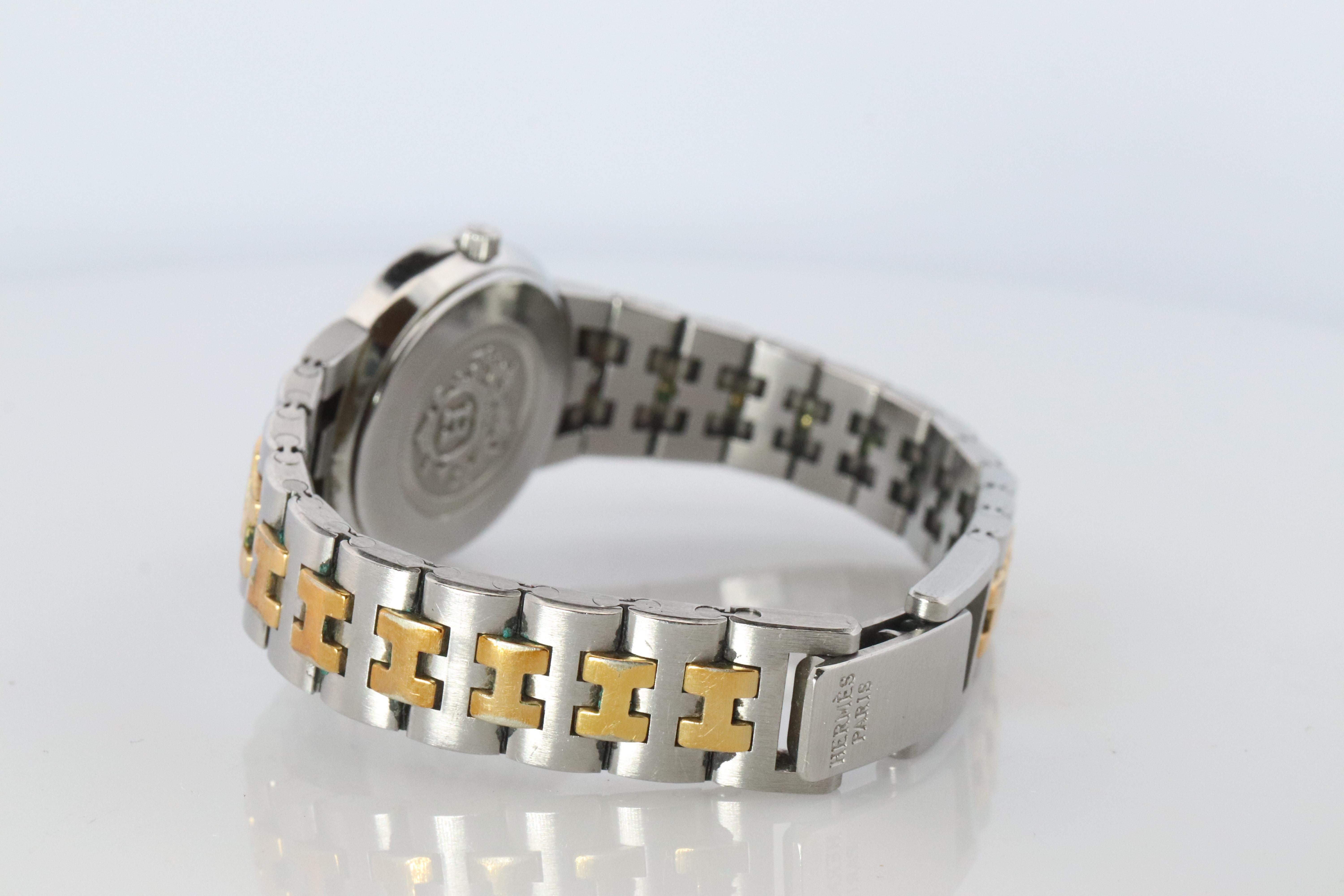 Genuine HERMES Stainless Steel 24mm Round Sellier Quartz Watch White Dial. (Moderne) im Angebot
