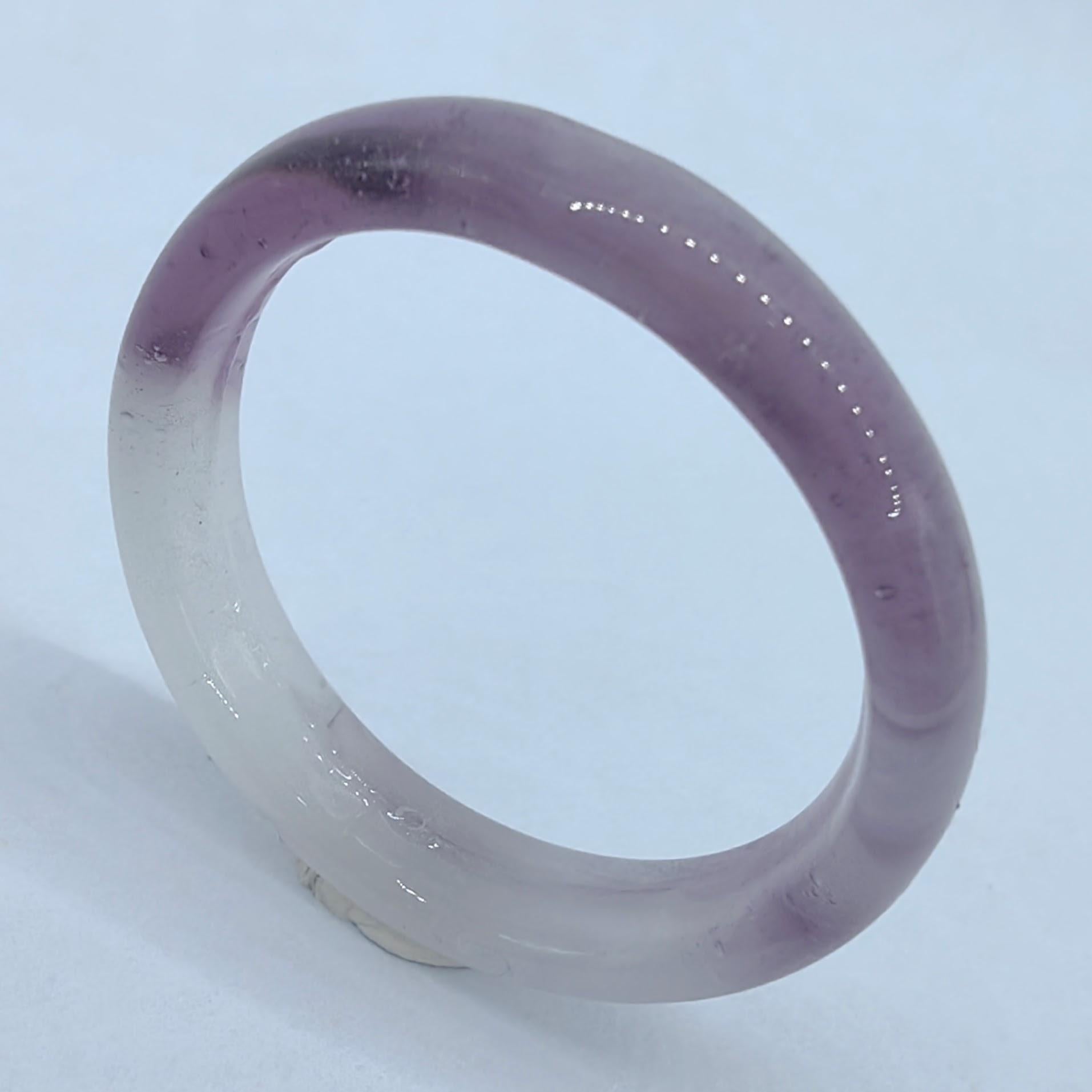 Genuine Icy Levander Serpentine Jade Ring In New Condition For Sale In Wan Chai District, HK