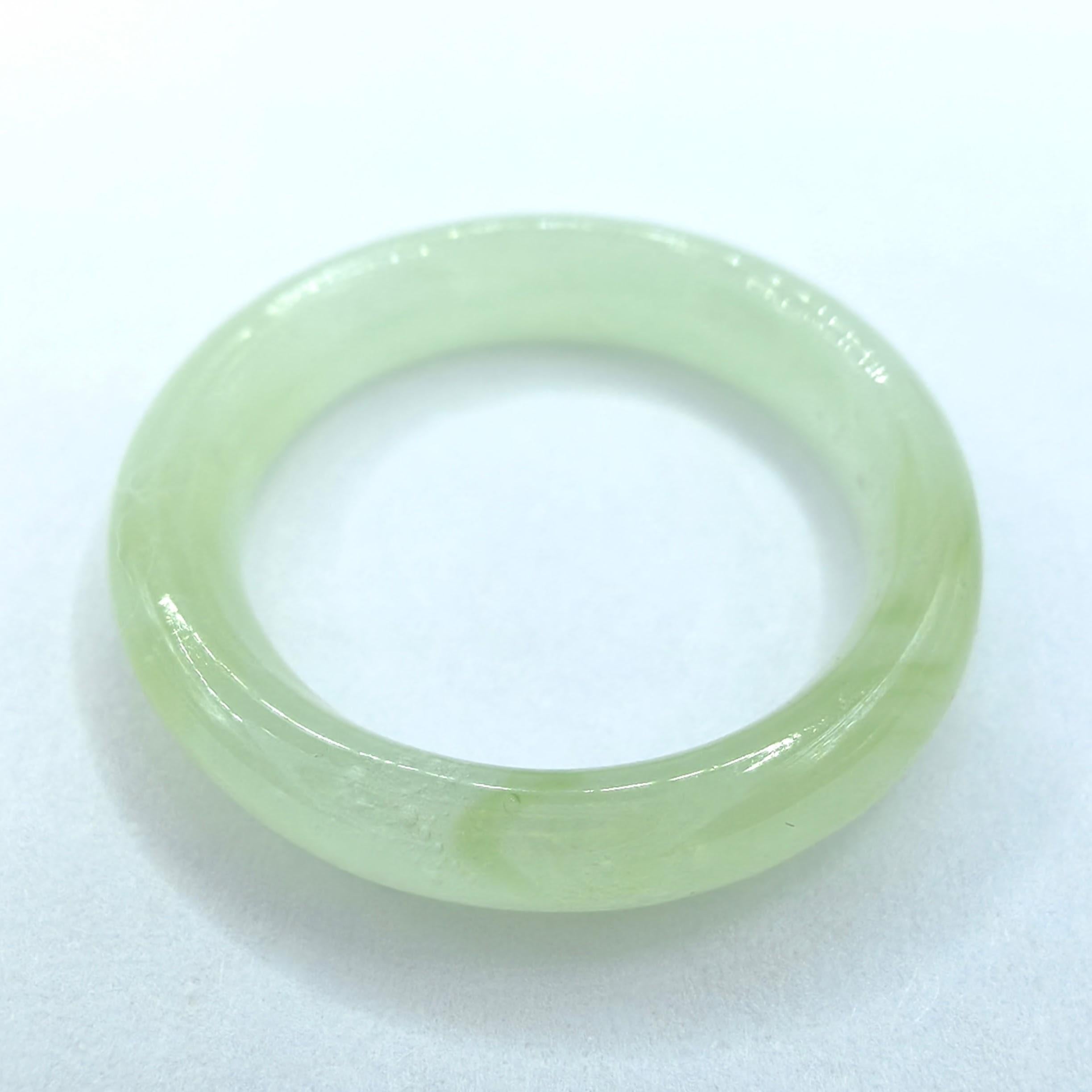 Contemporary Genuine Icy Light Apple Green Serpentine Jade Ring For Sale
