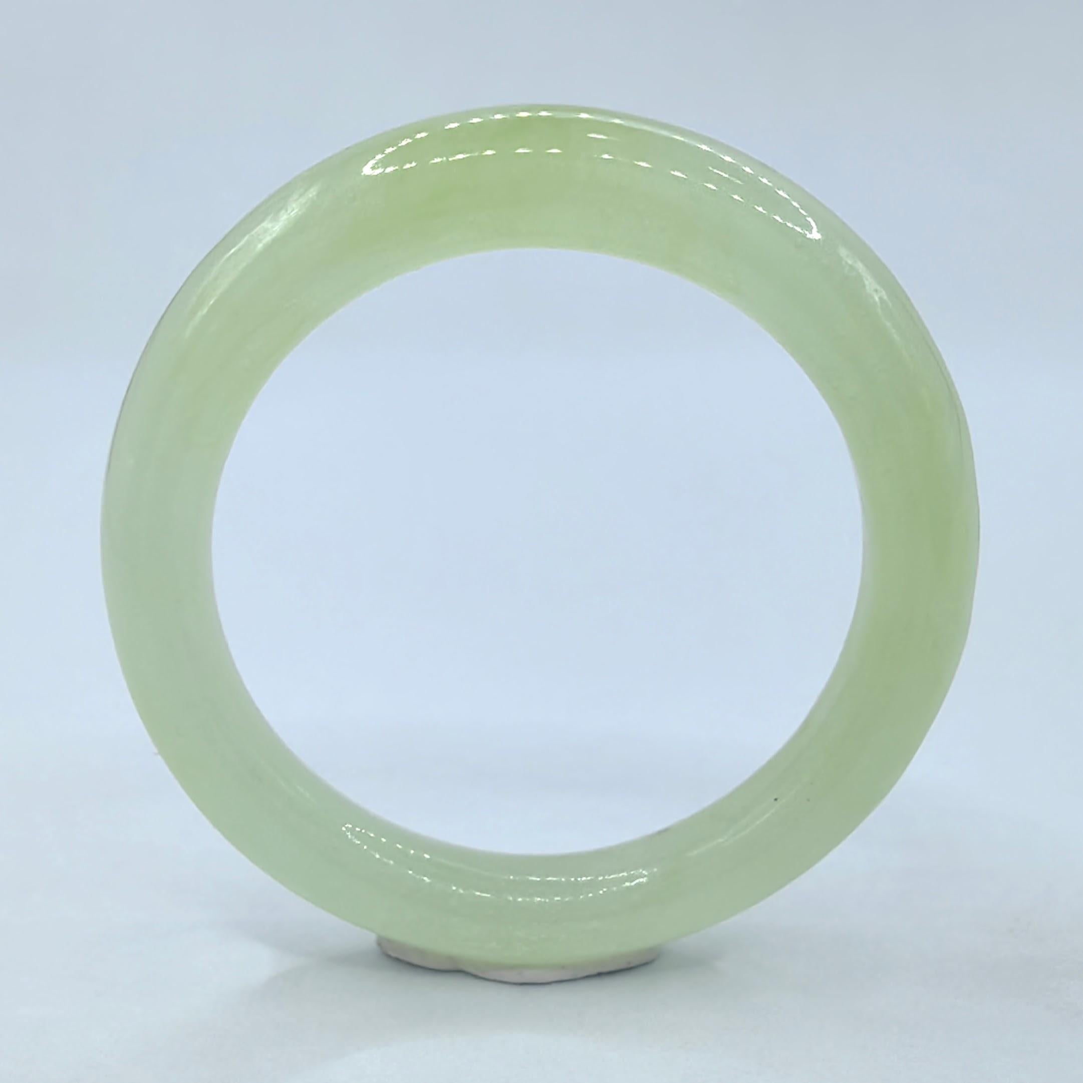 Round Cut Genuine Icy Light Apple Green Serpentine Jade Ring For Sale