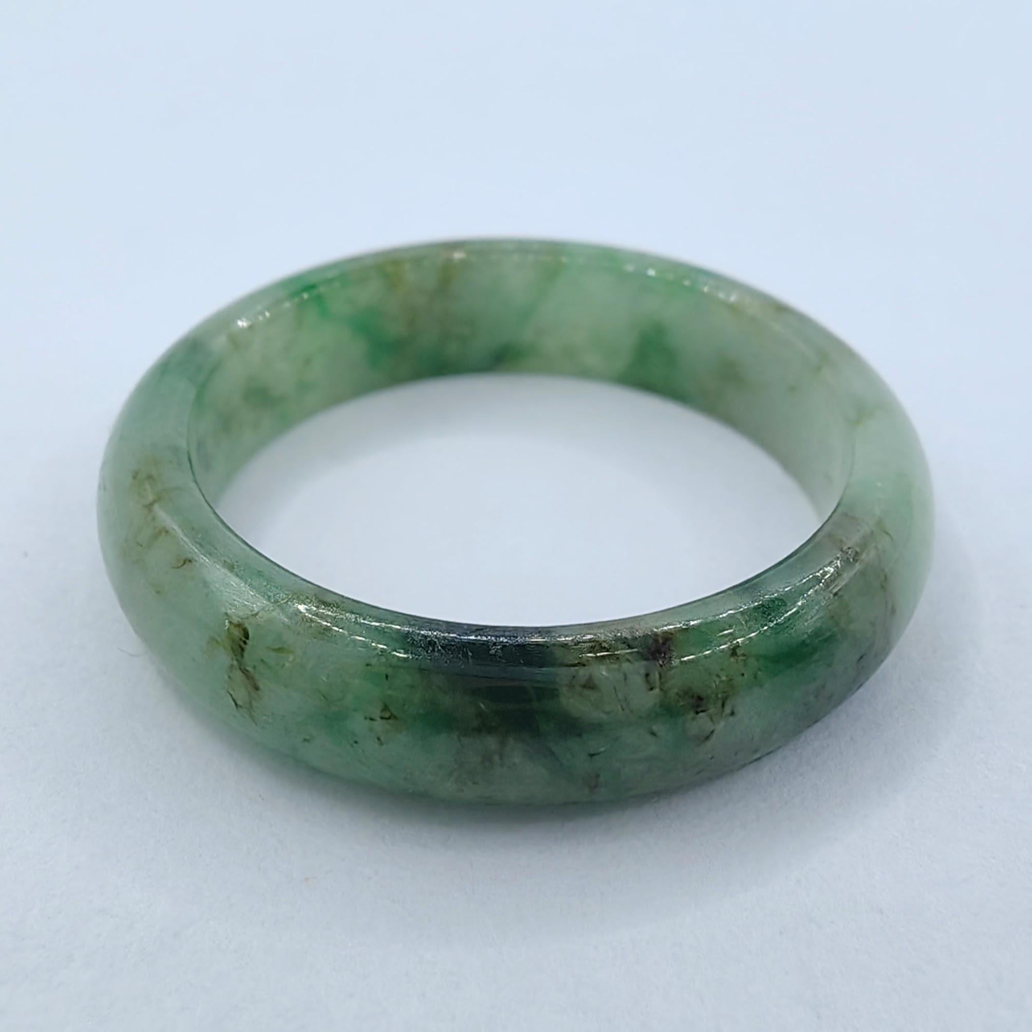 Women's or Men's Genuine Icy Olive Green Serpentine Jade Ring For Sale