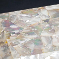 Scatola decorativa grande in vera madreperla (12" x 8,25" x 5", 9,5 lbs)