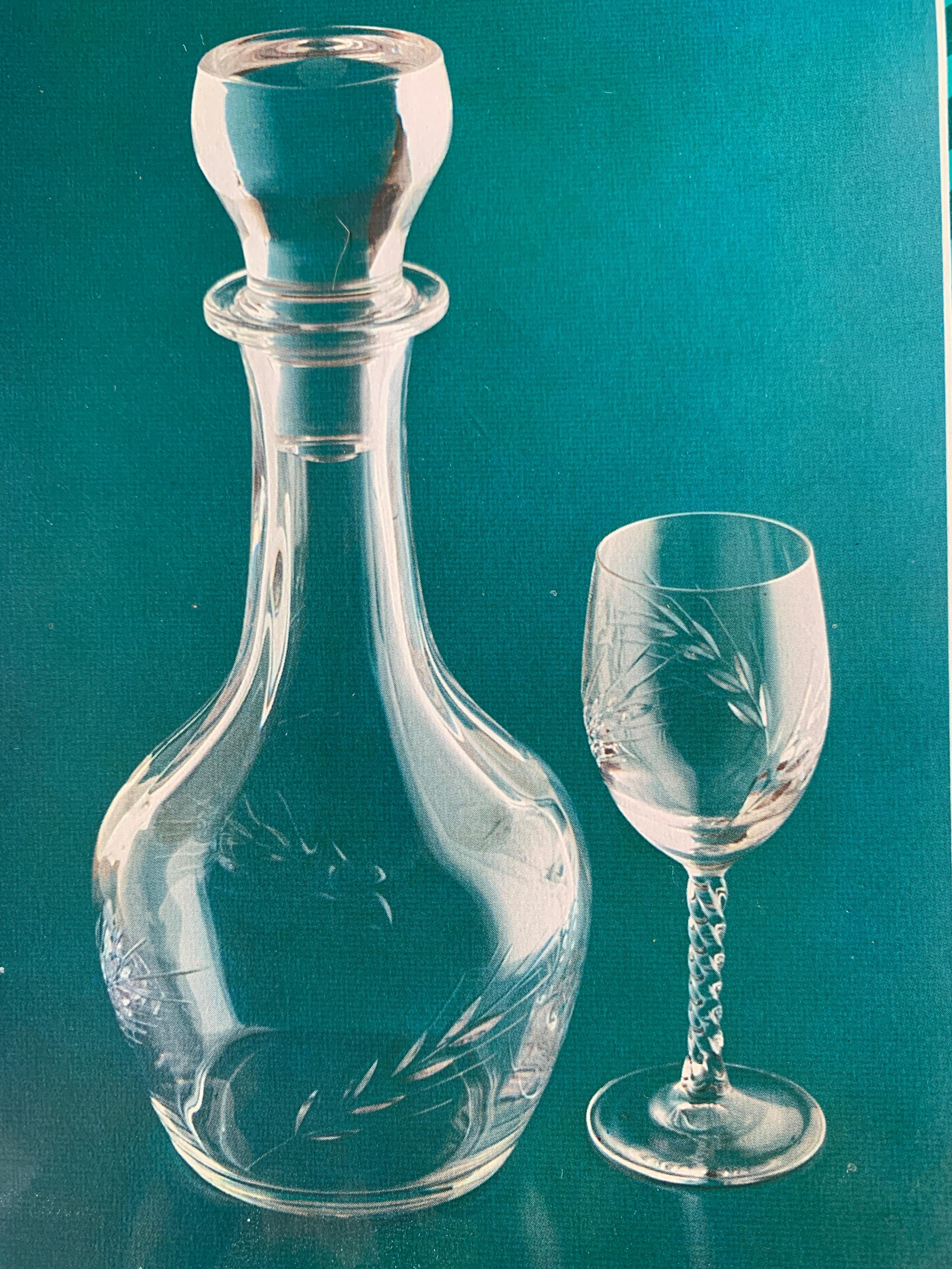 As new crystal 6 porto glasses with a garrafa, pattern of cut cornstalks in a box.