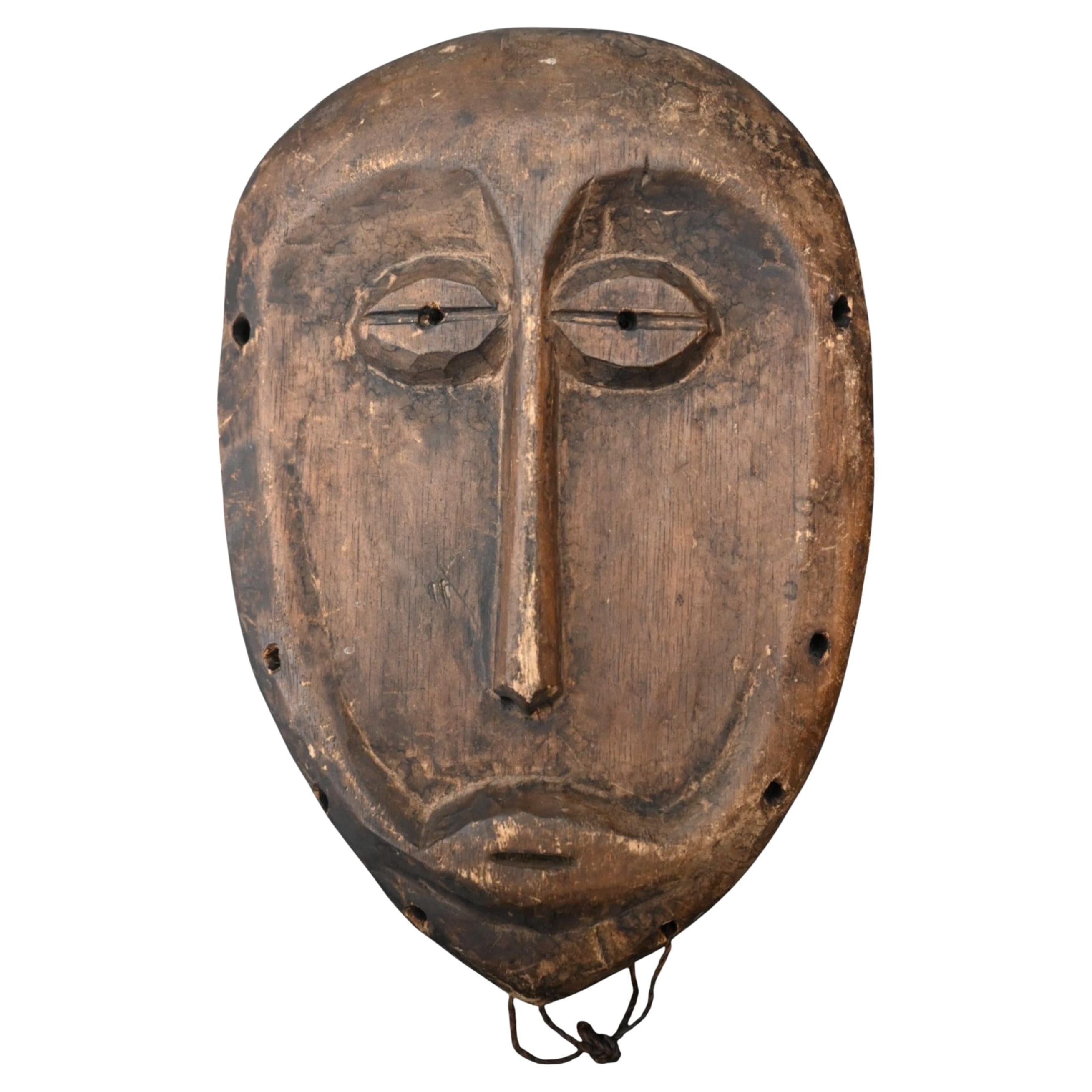 Véritable masque Lega - République démocratique du Congo, début 1900