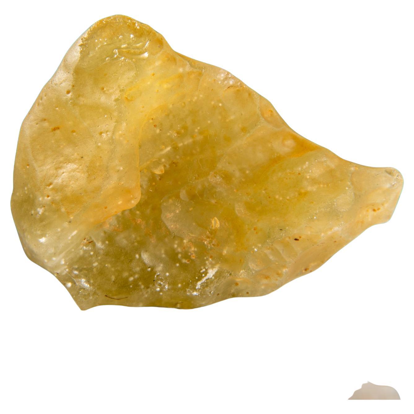 Tektite authentique en verre du désert de Liban dans une boîte d'exposition  (115,3 grammes)