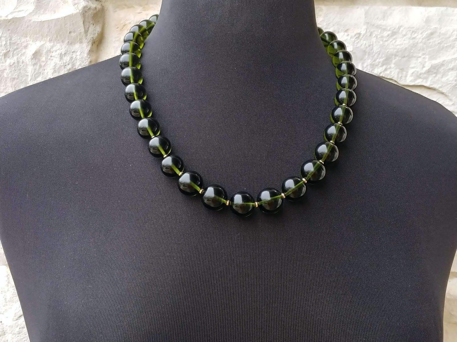 Genuine Moldavite Necklace In Excellent Condition In Chesterland, OH