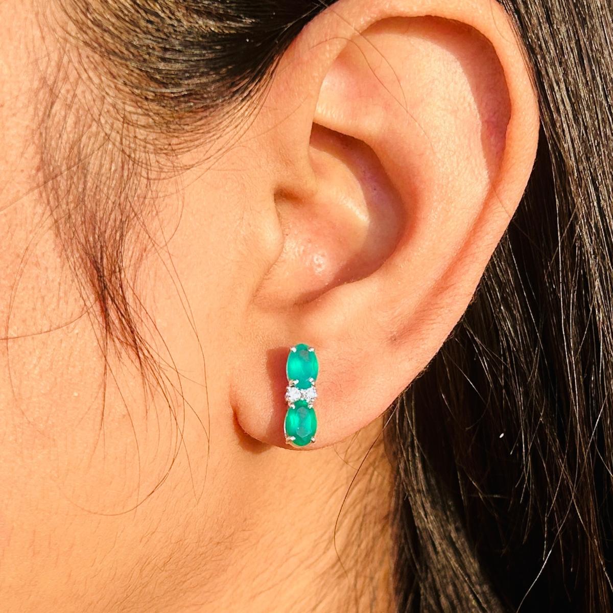 Women's Natural Emerald Oval Stud Earrings Gift for Graduation Daughter in 925 Silver For Sale