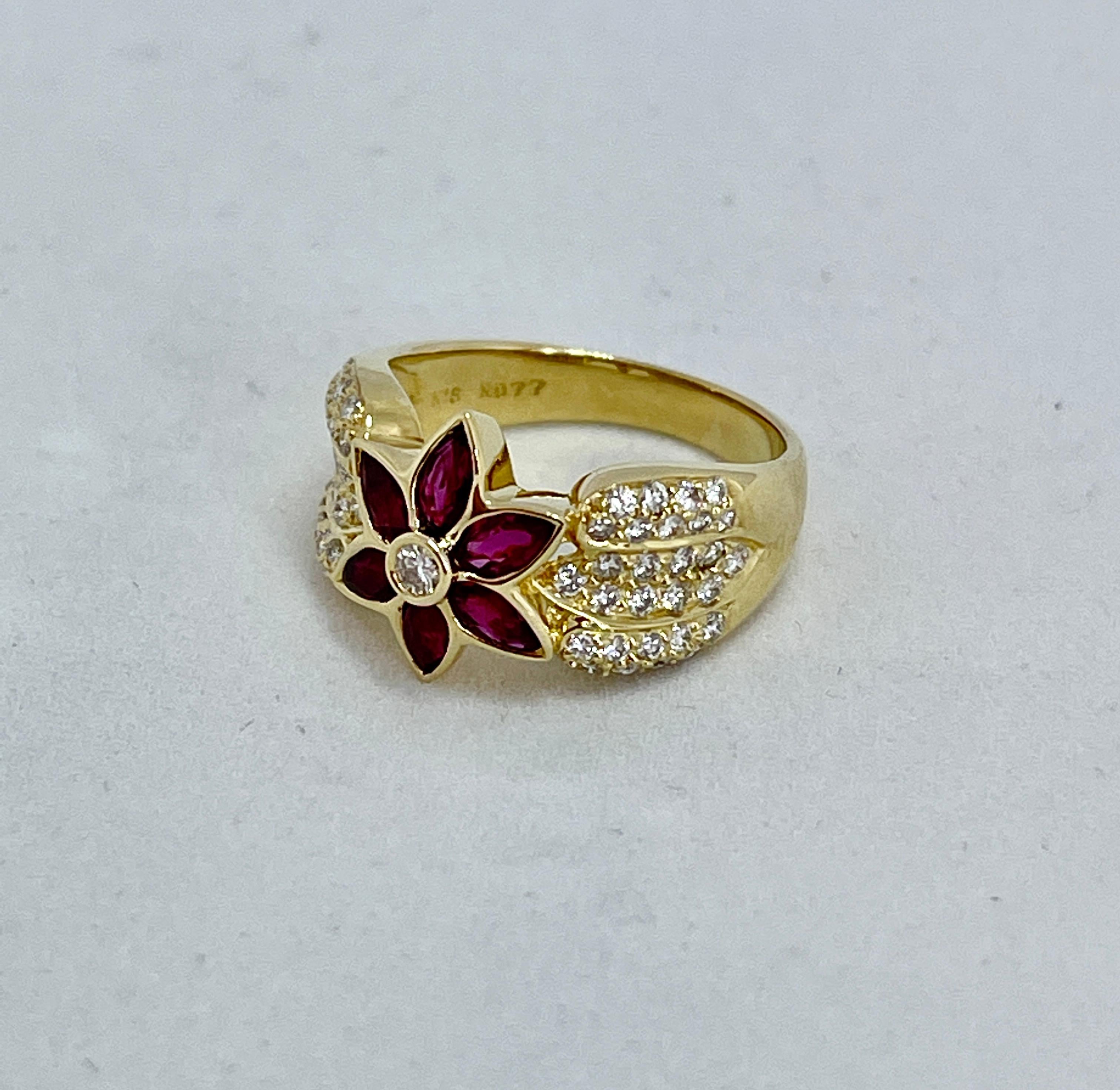 Contemporary Genuine Natural Ruby Diamond Designer Flower Cluster Ring 18K Yellow Gold For Sale