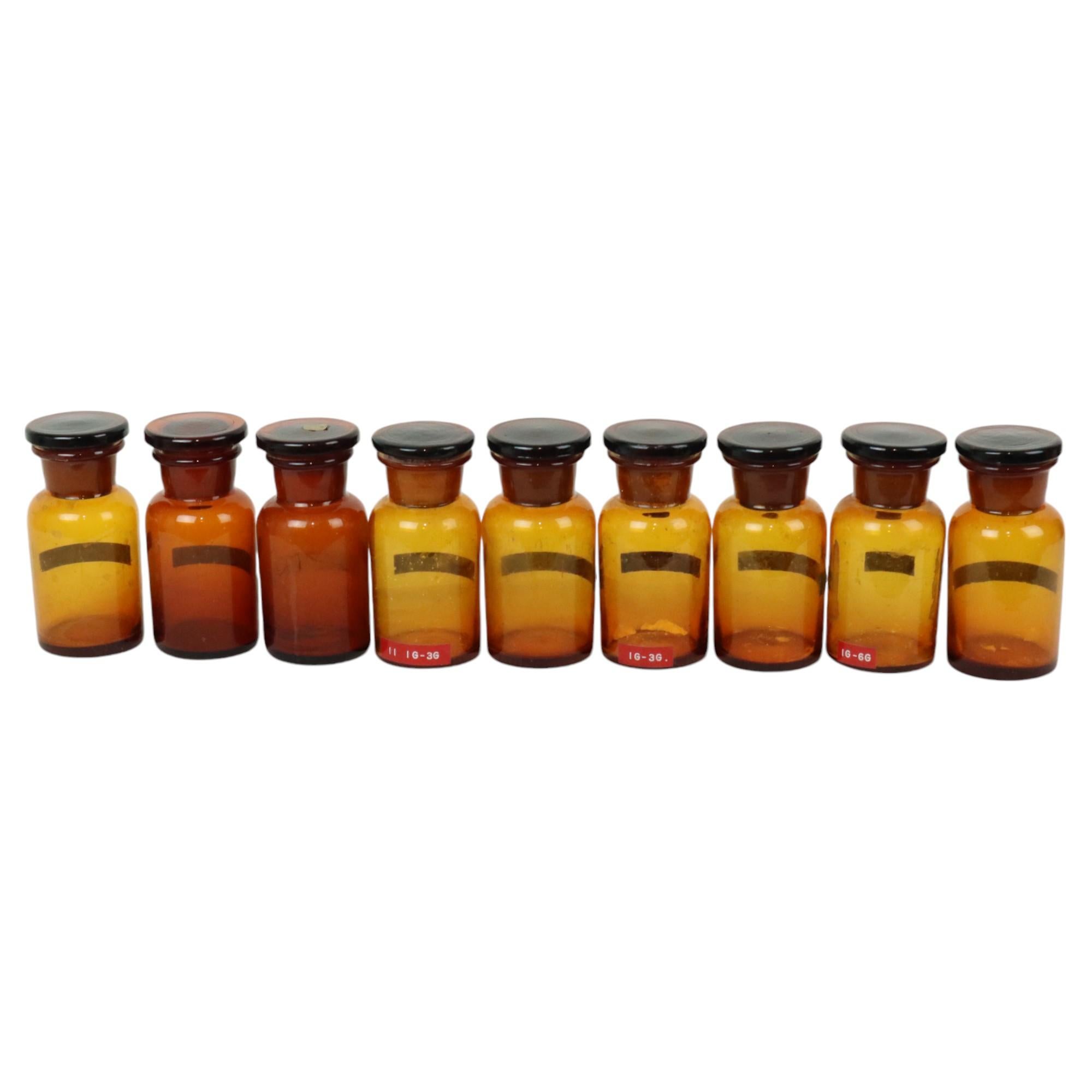Genuine Old Apothecary Medical Bottles Jars Set Brown Amber Glass en vente 4