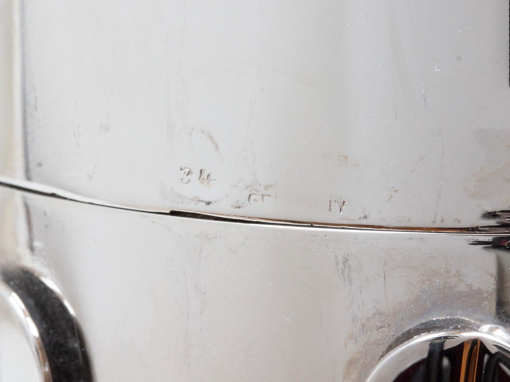 Echtes Original J. A. Henckels Zeppelin Cocktail Shaker Kompendium Art Deco (Metall) im Angebot