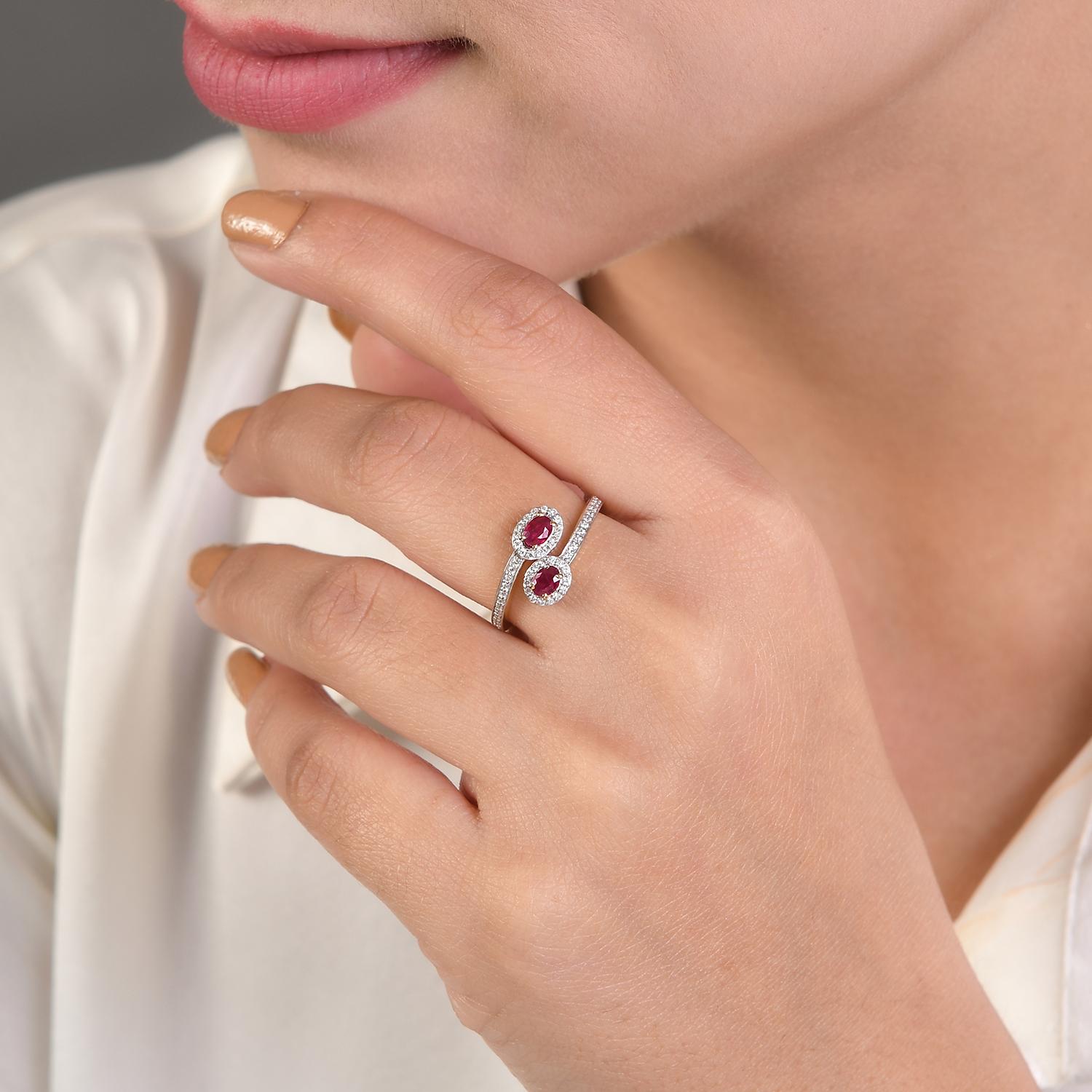 in vendita:  Anello di matrimonio in oro giallo 18 carati con rubino ovale autentico con diamanti 4