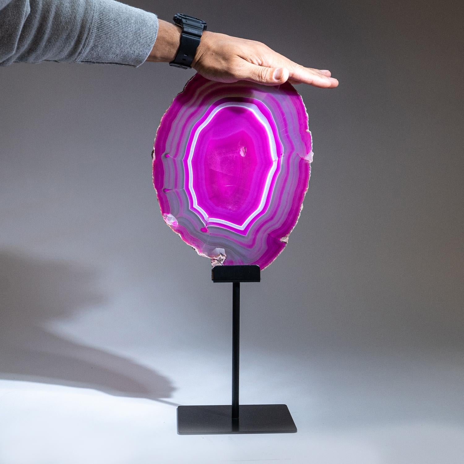 Echte rosa gebänderte Achatscheibe auf individuellem Metall Stand (3 lbs) im Angebot 1