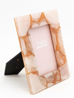 Marco de fotos de cuarzo rosa auténtico/vidrio 5" x 7" de Tozai Home, 2015