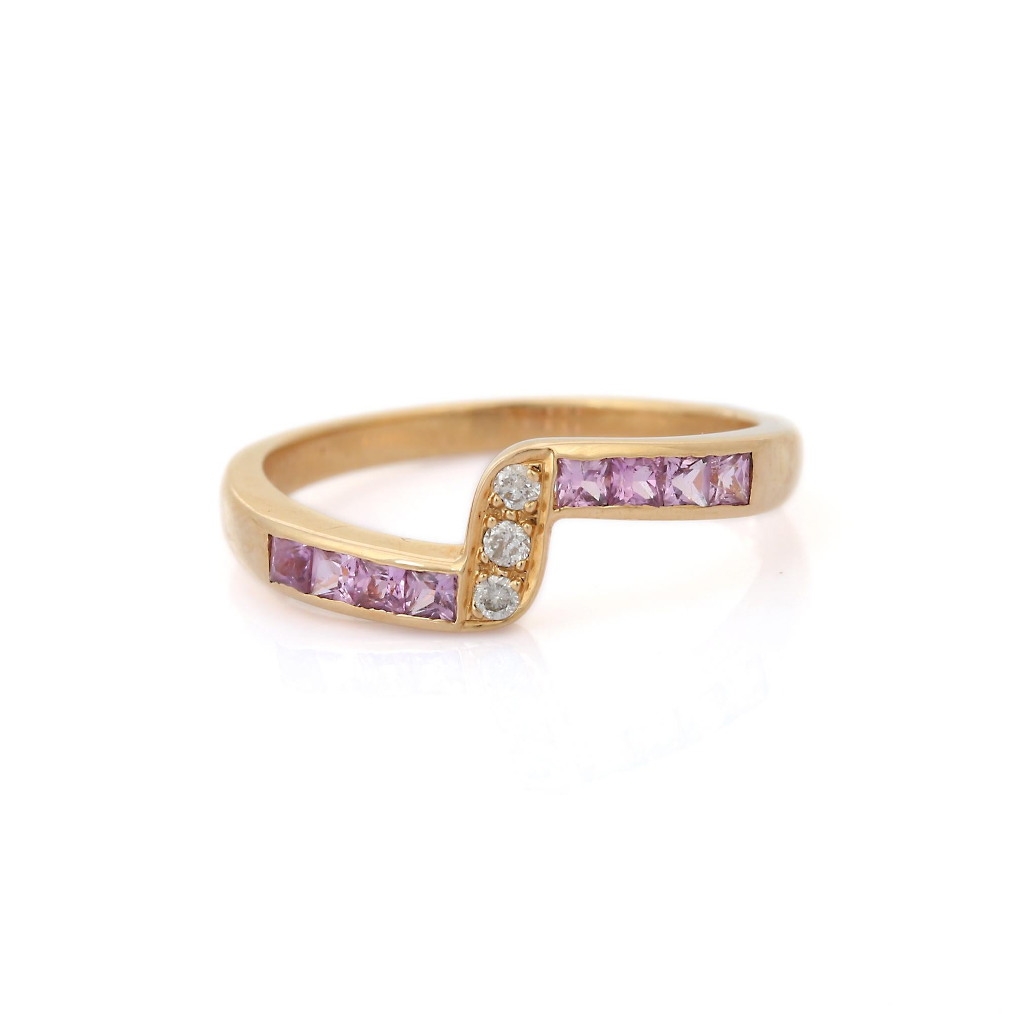 Im Angebot: Stapelbarer Ring aus 14 Karat Gelbgold mit echten Diamanten und rosa Saphiren () 5