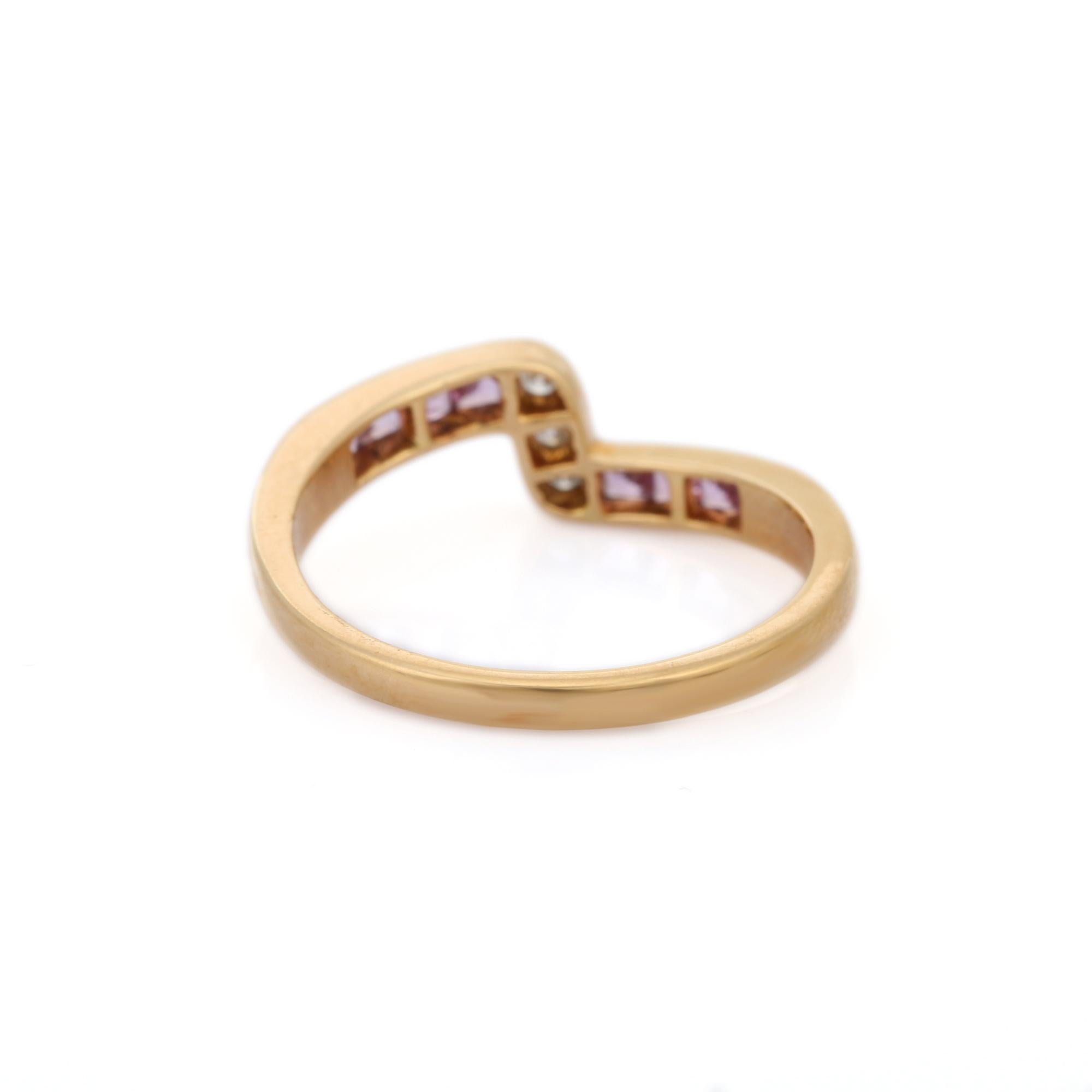 Im Angebot: Stapelbarer Ring aus 14 Karat Gelbgold mit echten Diamanten und rosa Saphiren () 6