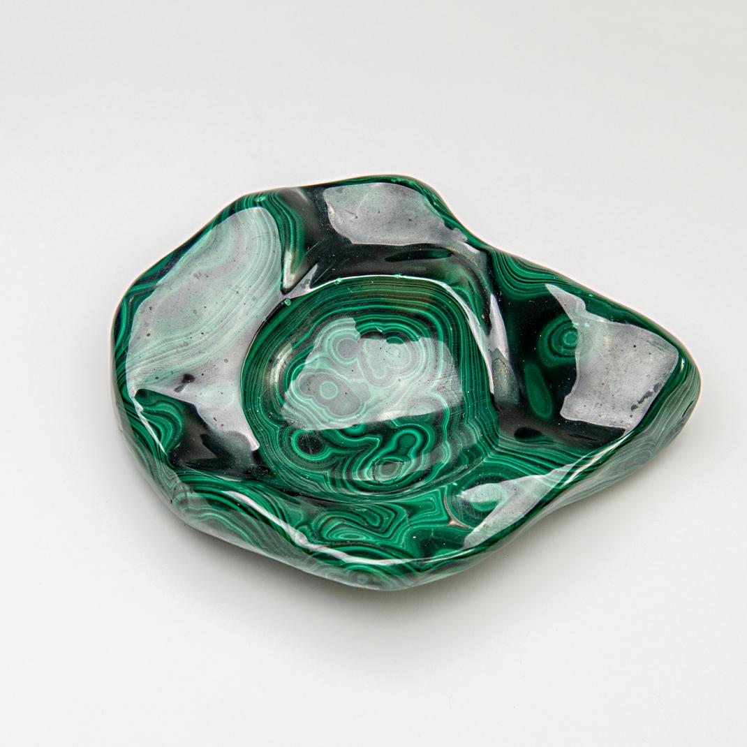 Genuine Polished Malachite Bowl (1.4 lbs) For Sale 4