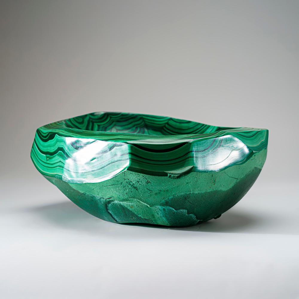 Genuine Polished Malachite Bowl (43.5 lbs) In New Condition For Sale In New York, NY
