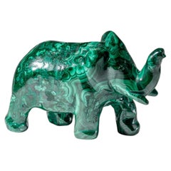 Vera scultura di elefante in malachite lucidata (1.9 lbs)